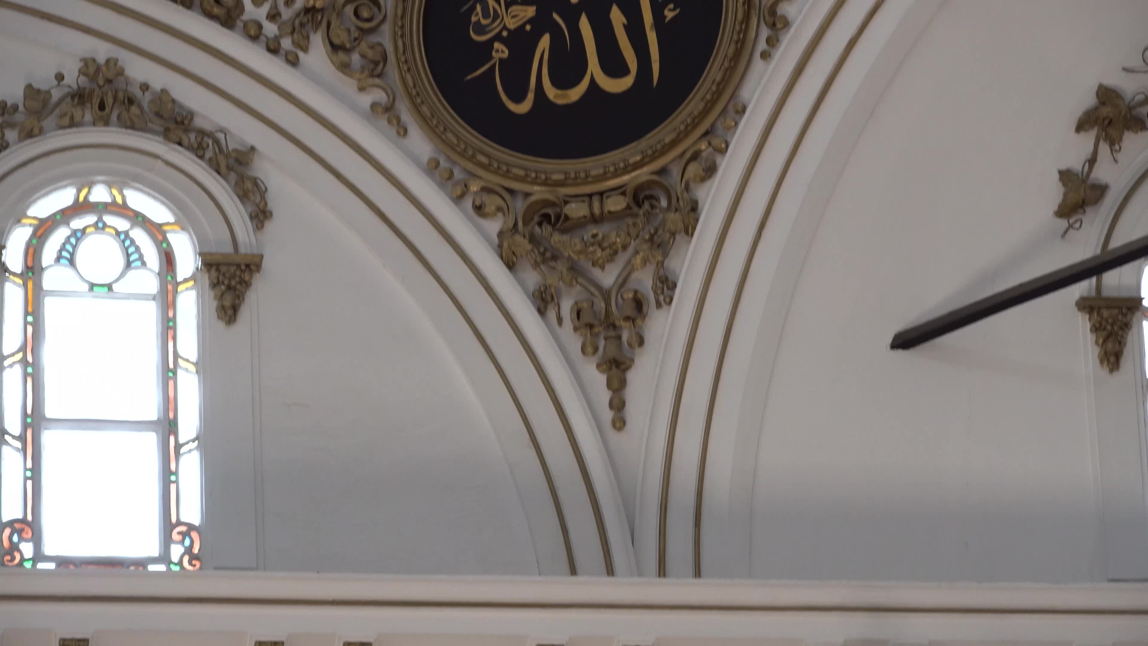 First Friday prayer of Ramadan in Turkey