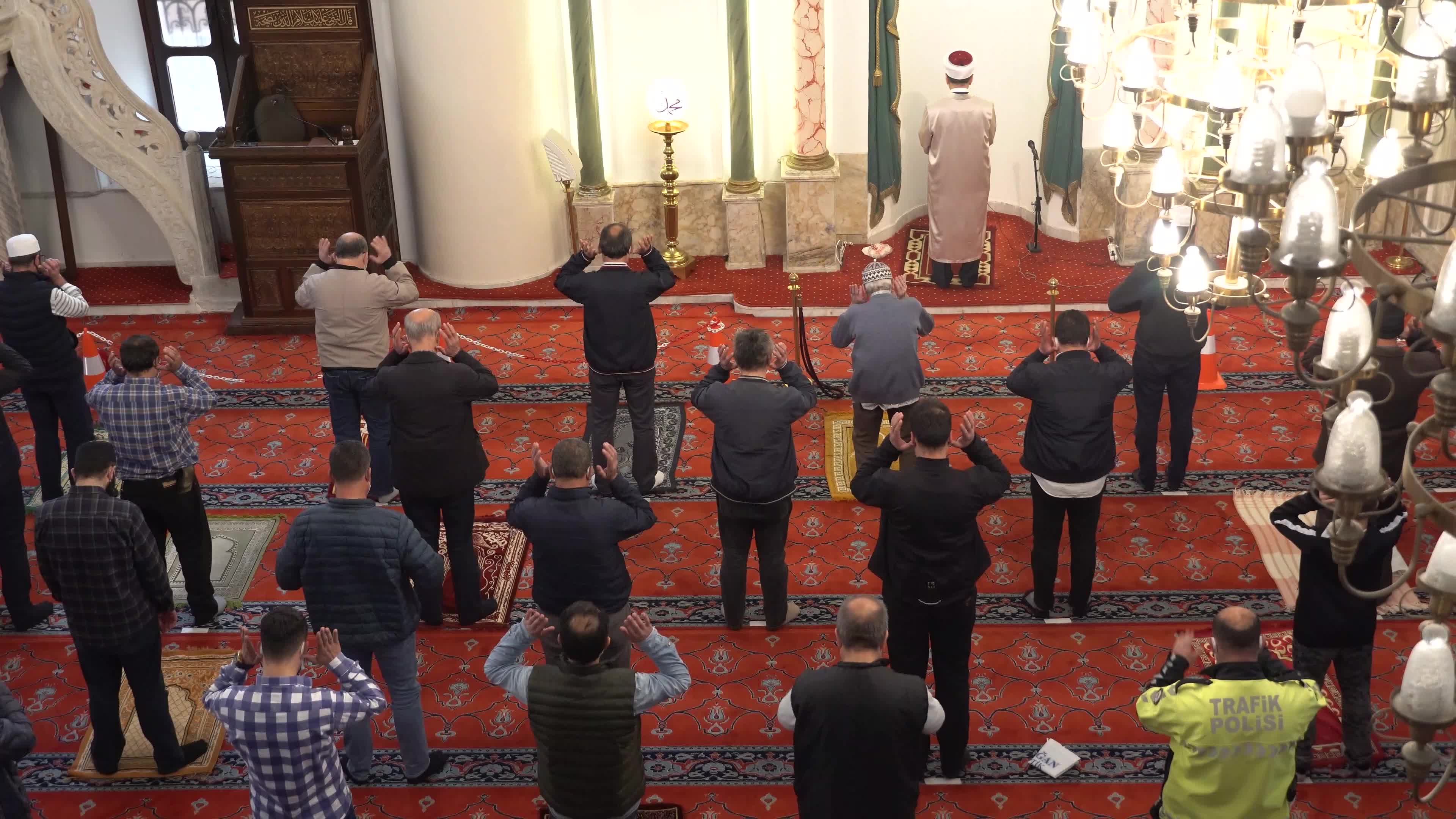 First Friday prayer of Ramadan in Turkey