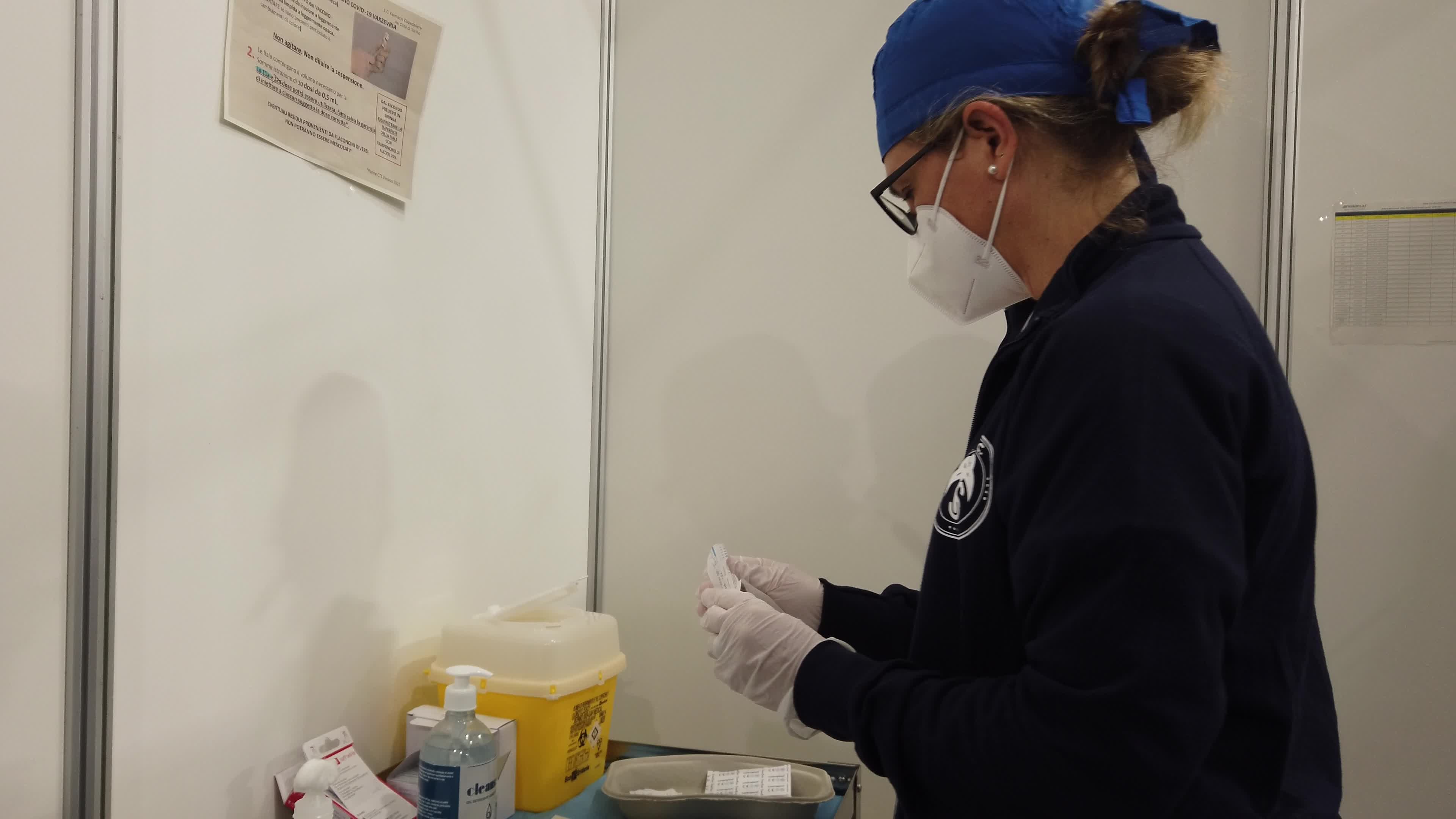 First Vaccination hub made available by a private company