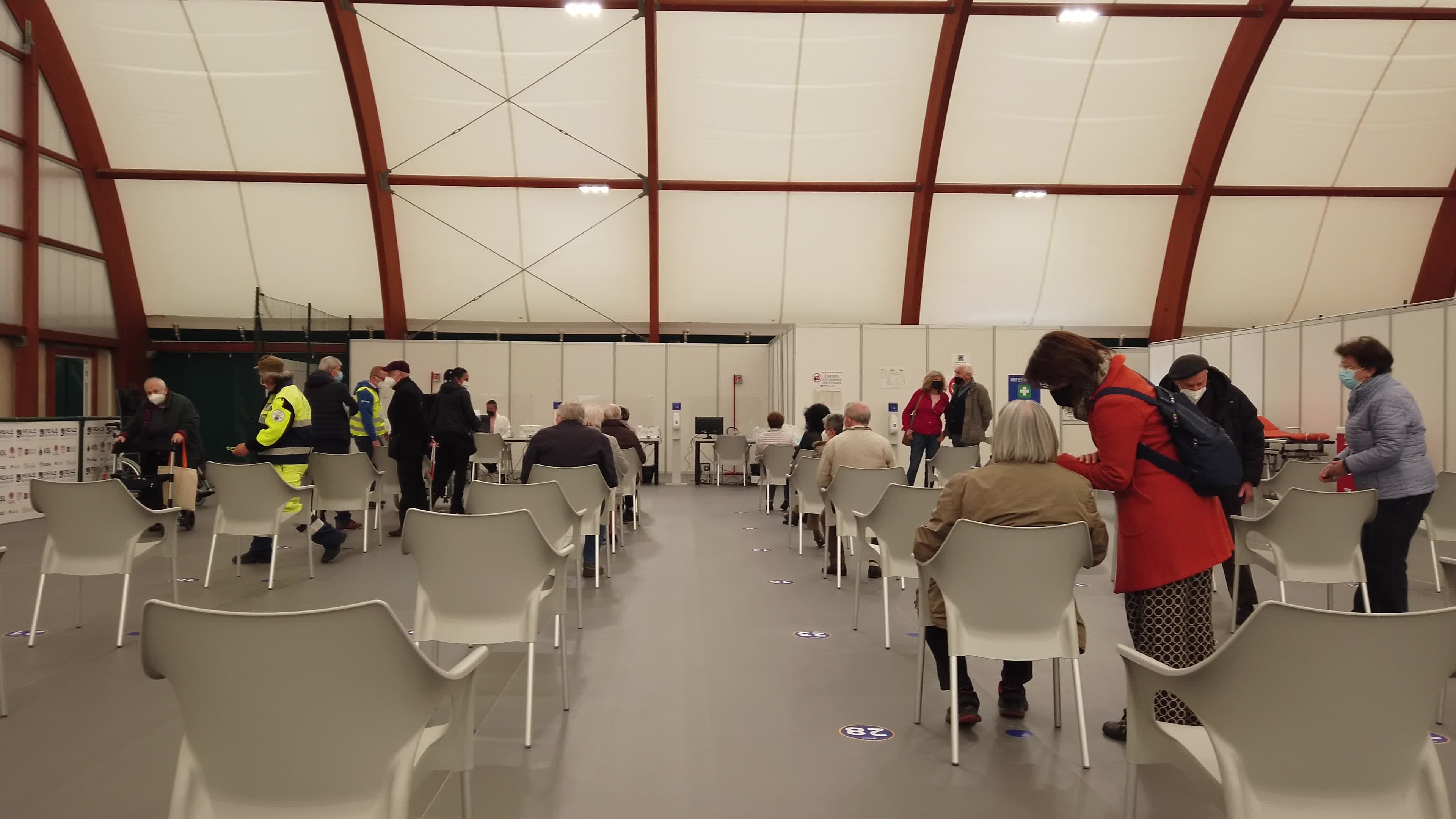 First Vaccination hub made available by a private company