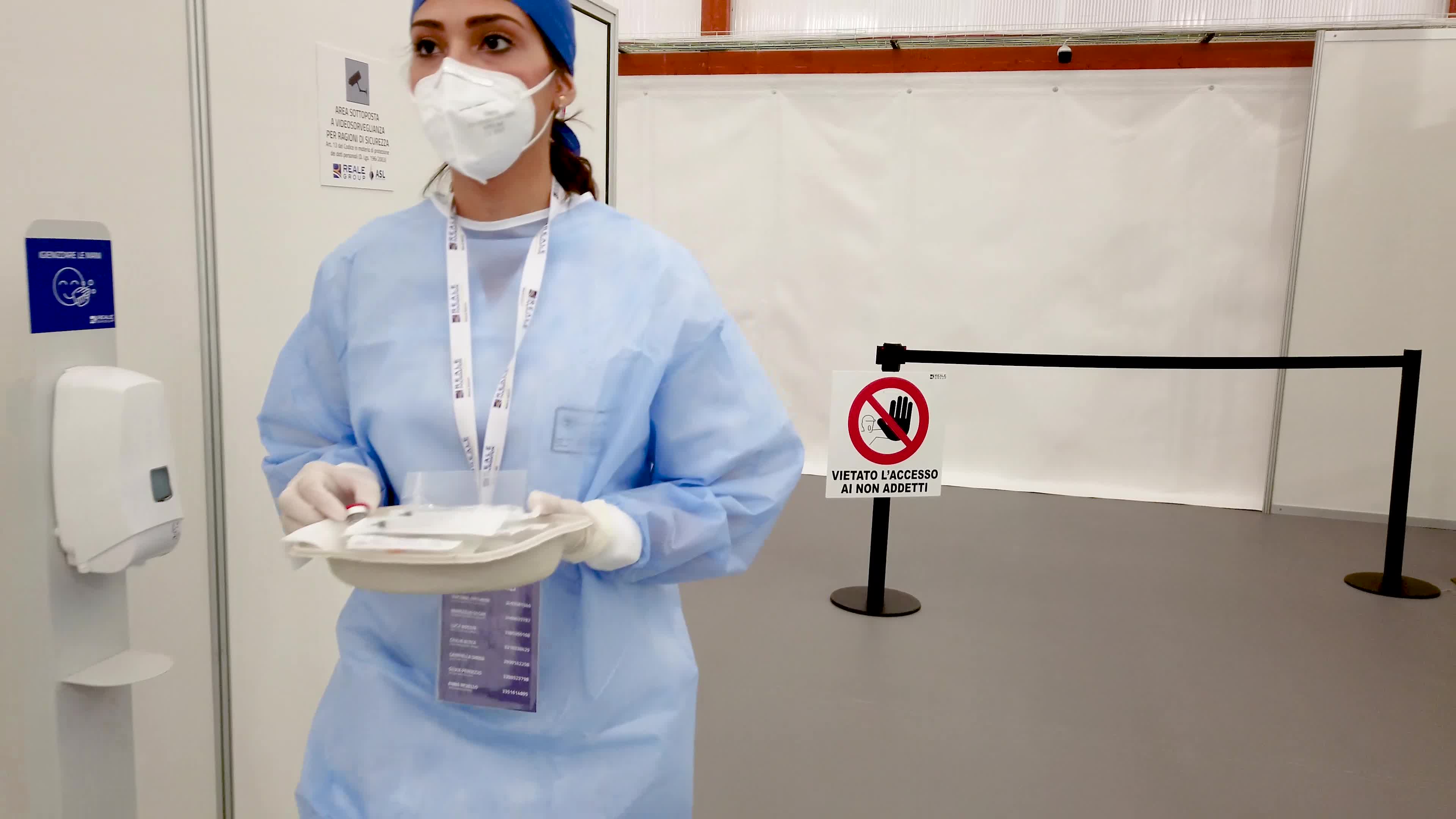 First Vaccination hub made available by a private company