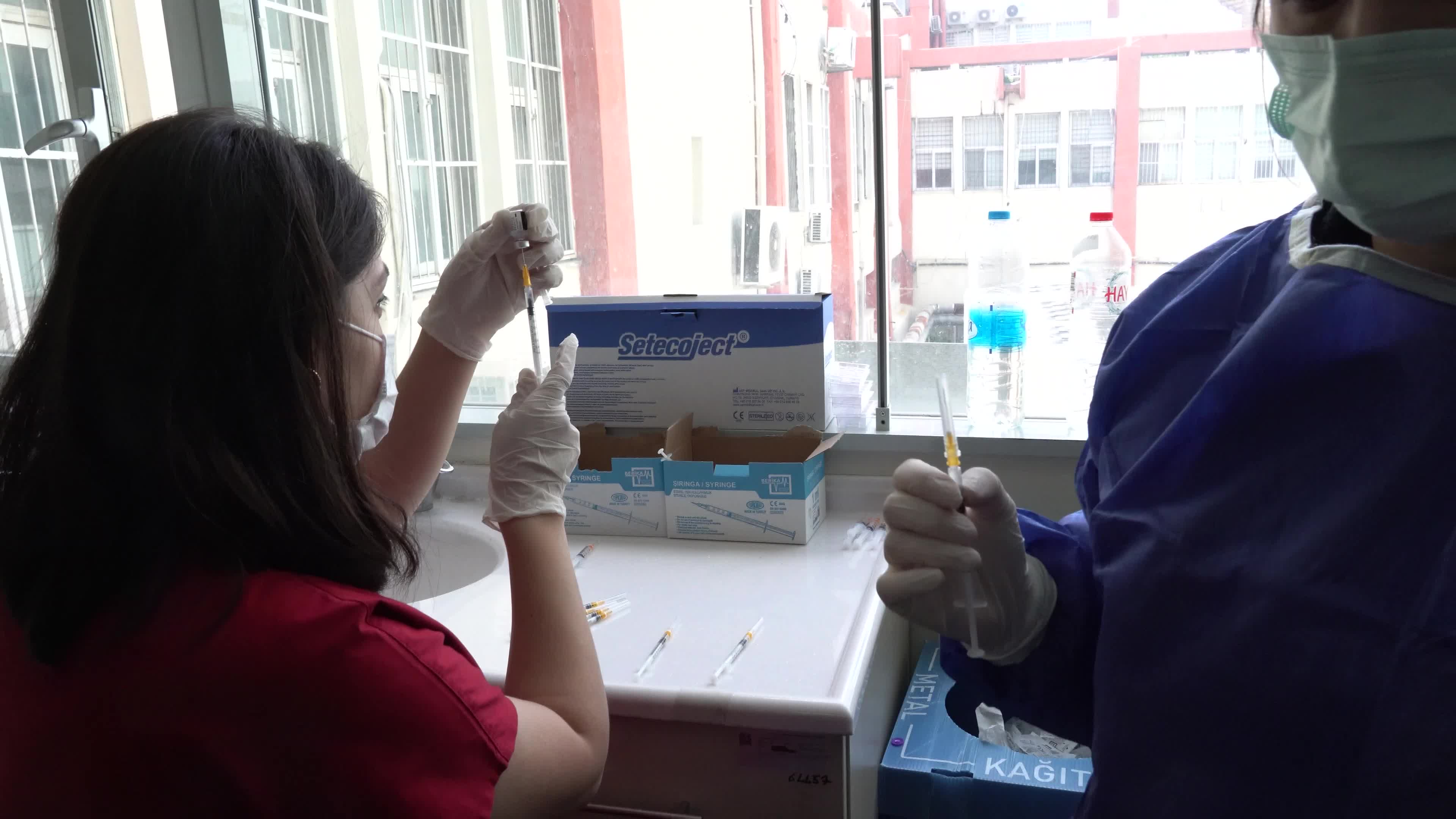 COVID-19 vaccination campaign continues in Turkey