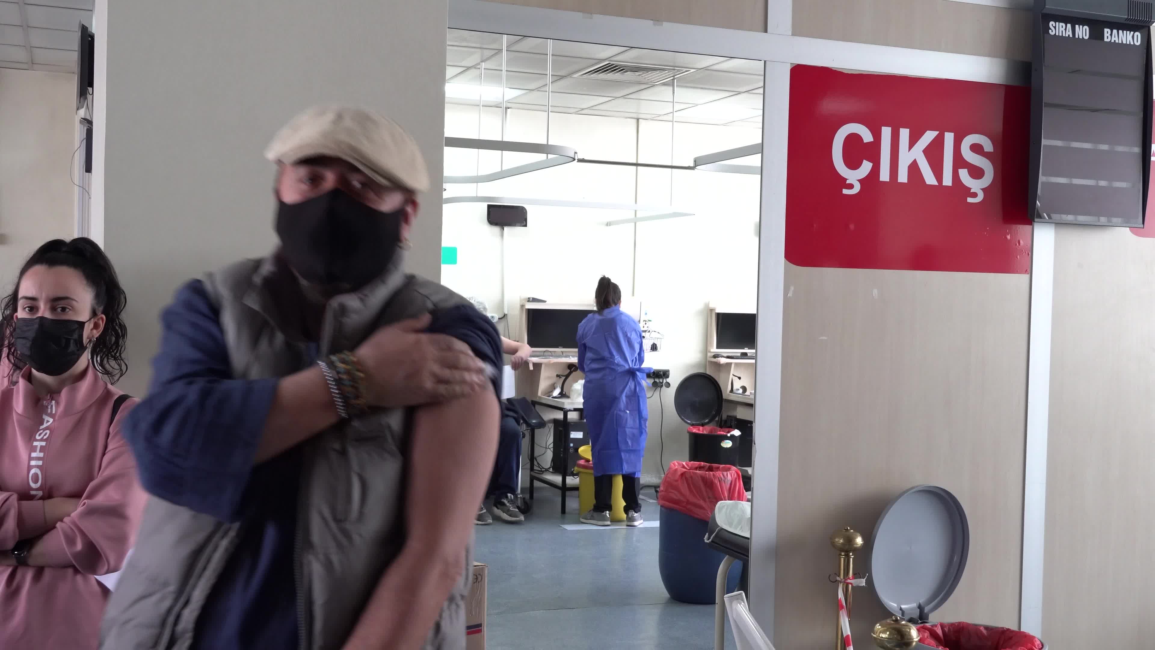 COVID-19 vaccination campaign continues in Turkey