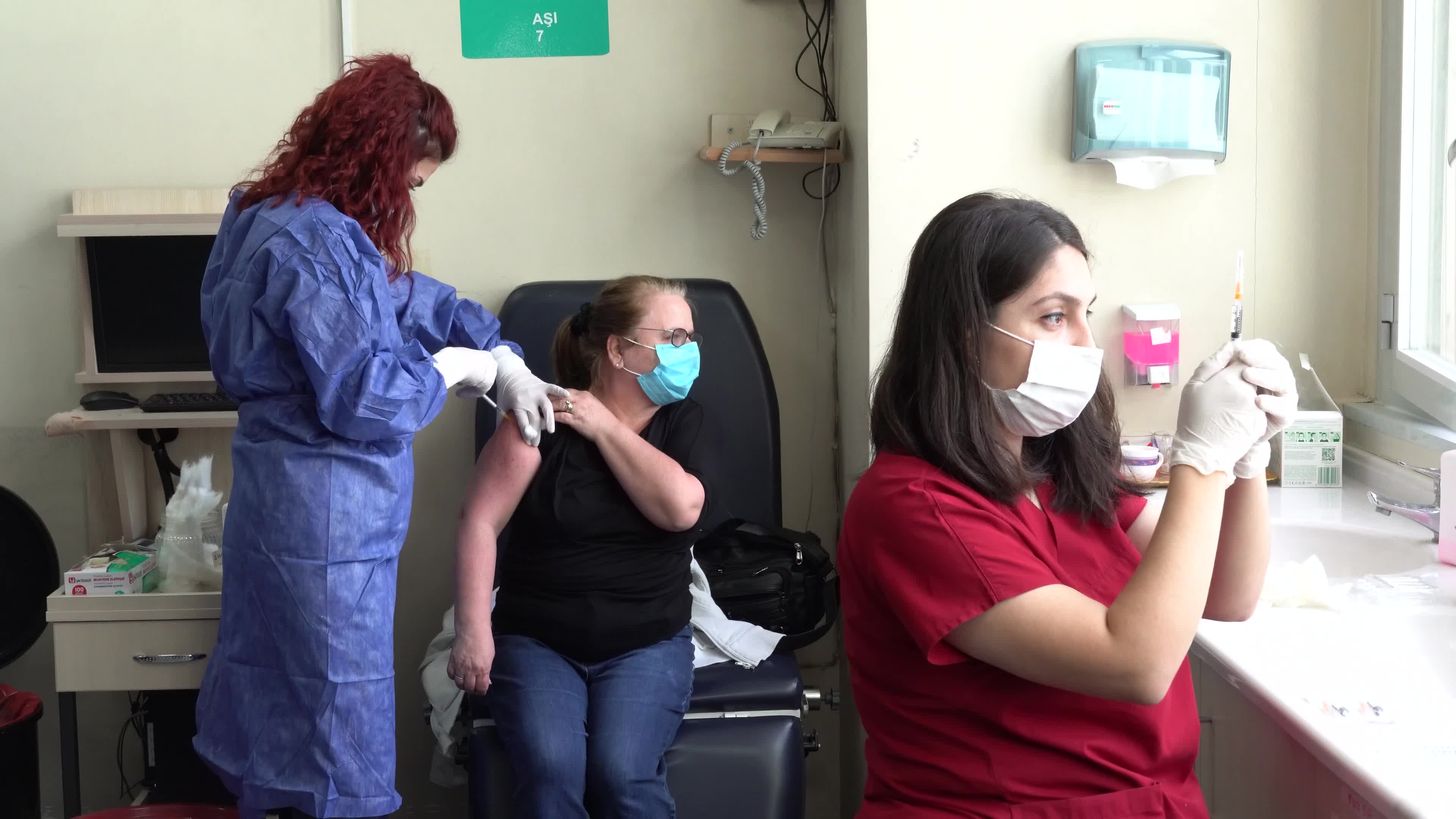 COVID-19 vaccination campaign continues in Turkey