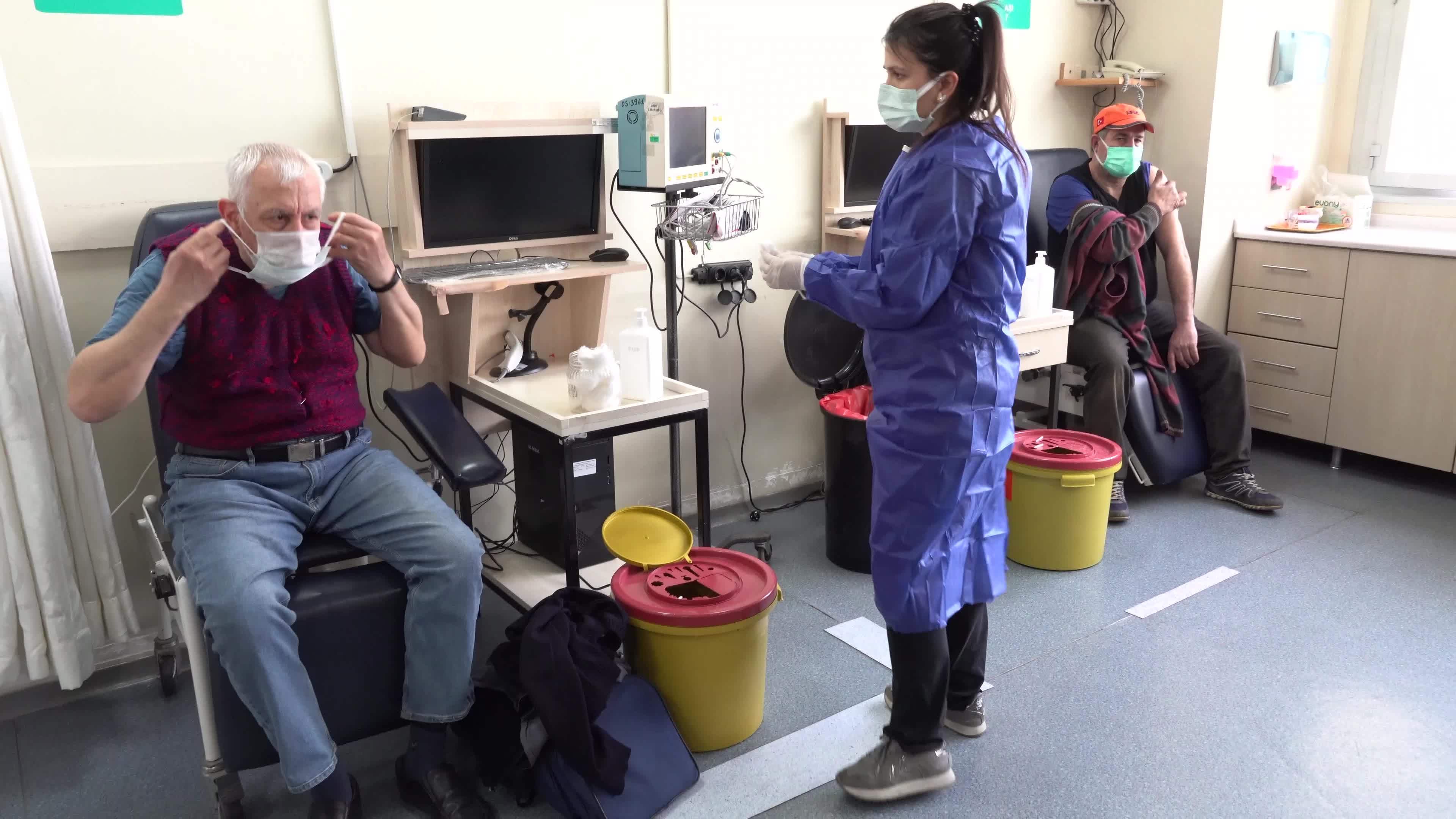 COVID-19 vaccination campaign continues in Turkey