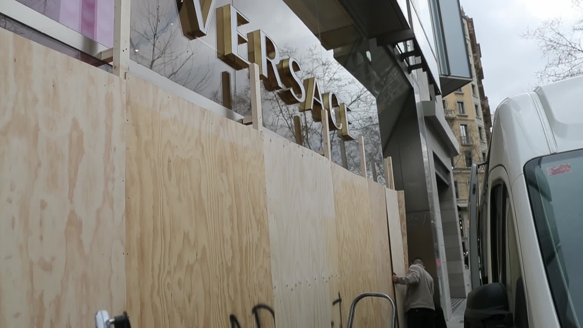 Barcelona stores protected against theft and vandalism