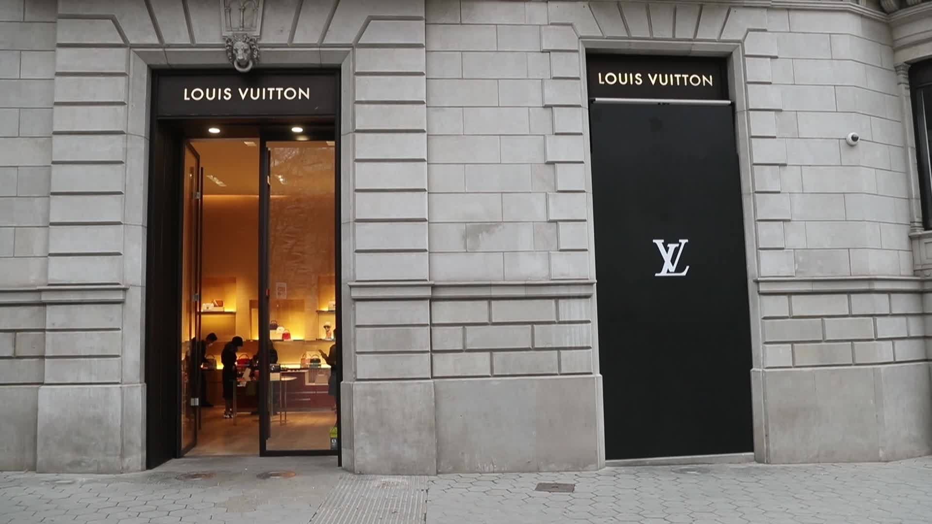 Barcelona stores protected against theft and vandalism