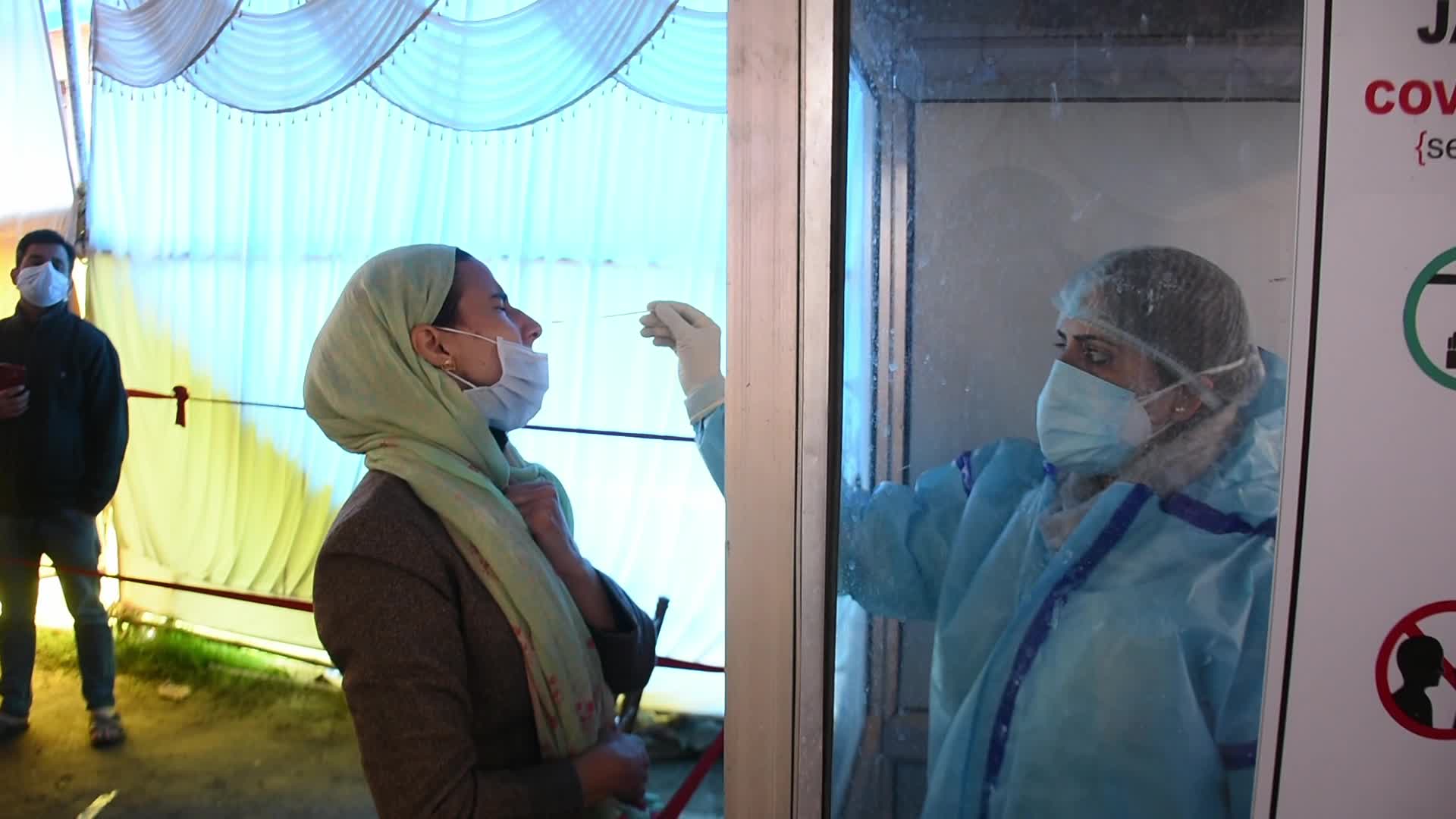 Coronavirus swab test in Srinagar, India