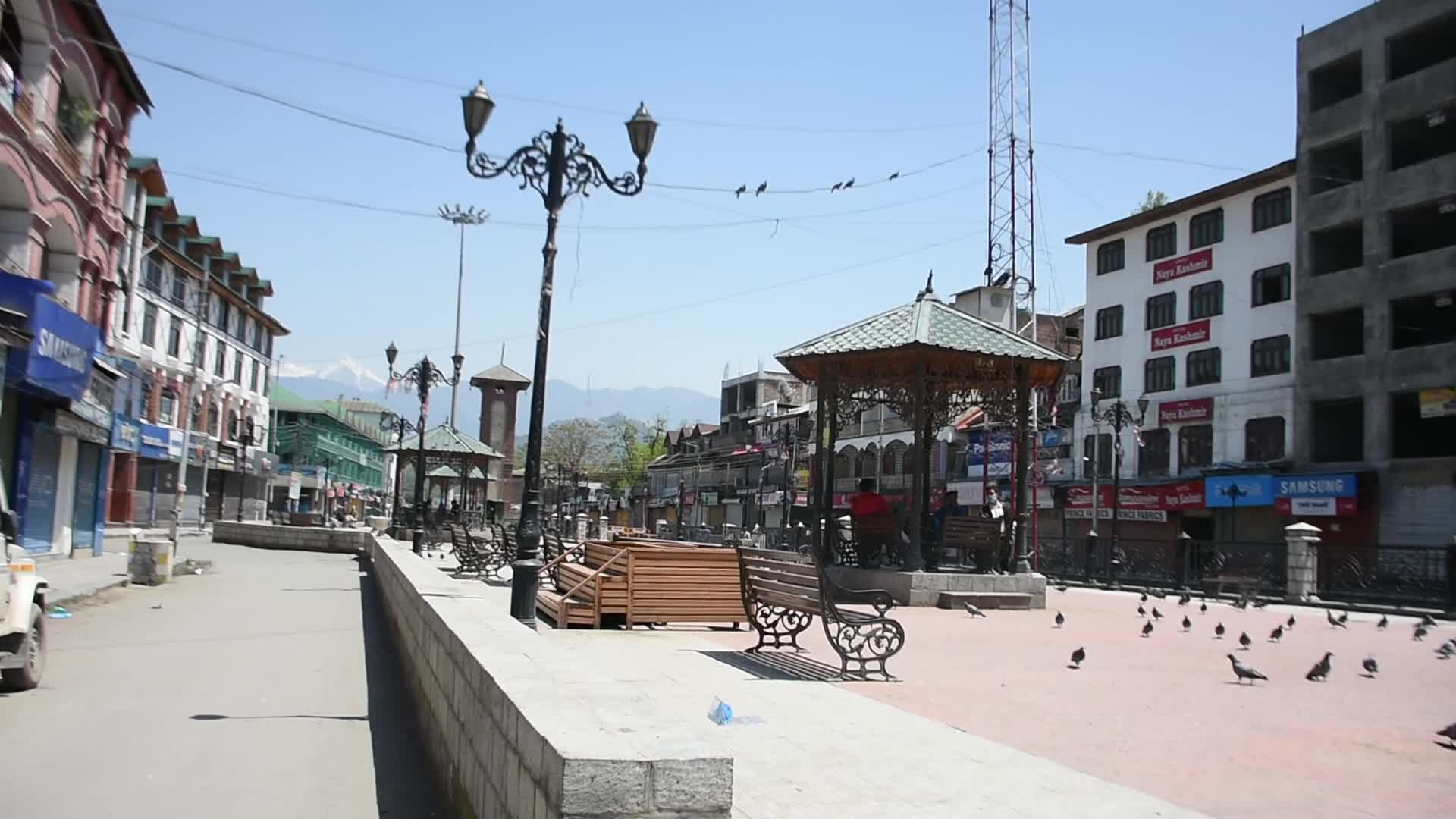 Curfew Imposed in Kashmir as Covid-19 Cases Rise in India