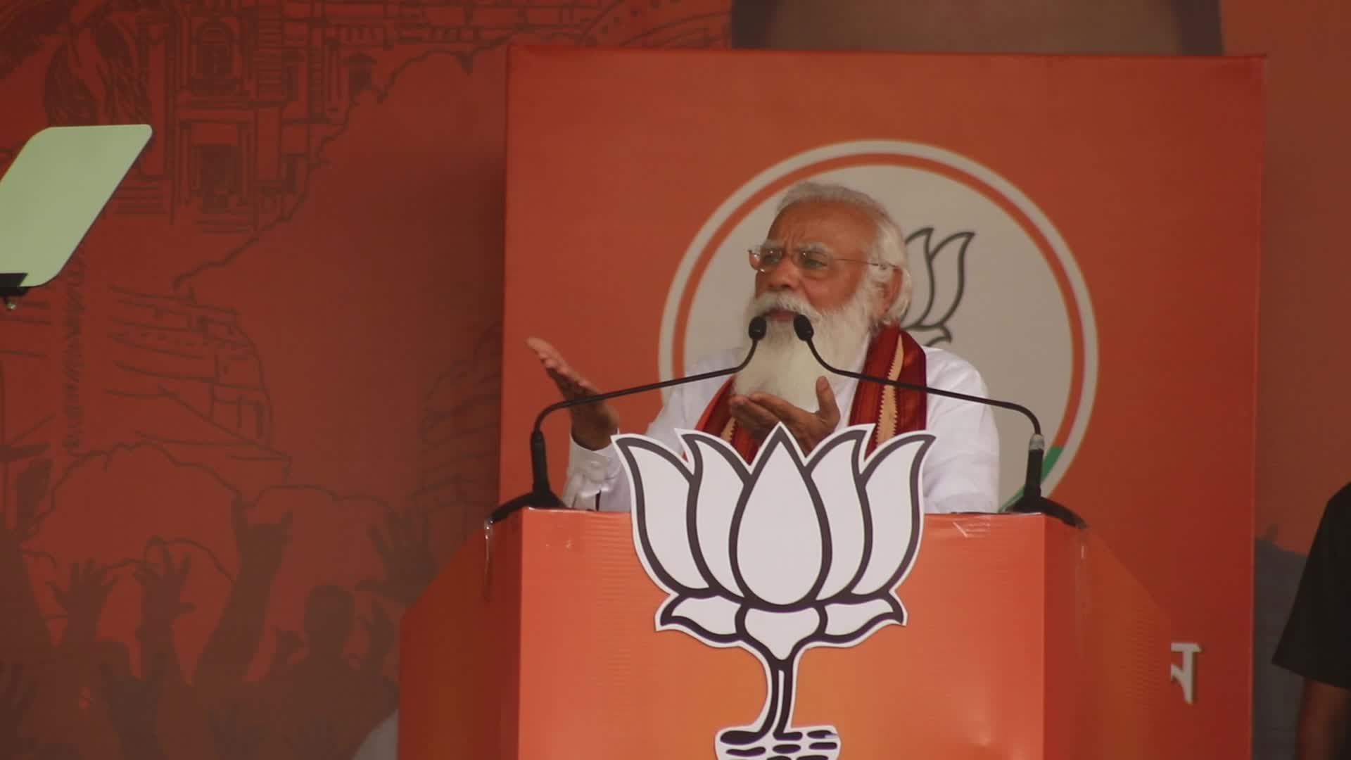 Prime Minister Nanrendra Modi during his Election Campaign rally in support BJP 