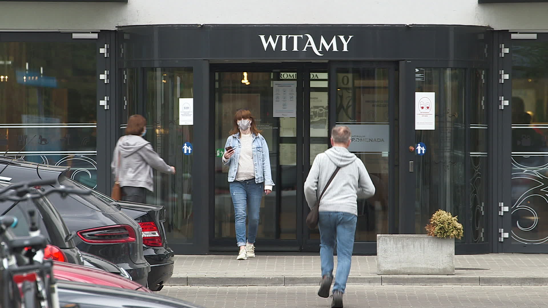 Poland eases COVID-19 restrictions