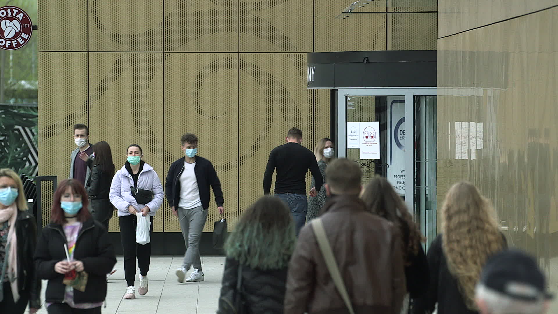 Poland eases COVID-19 restrictions