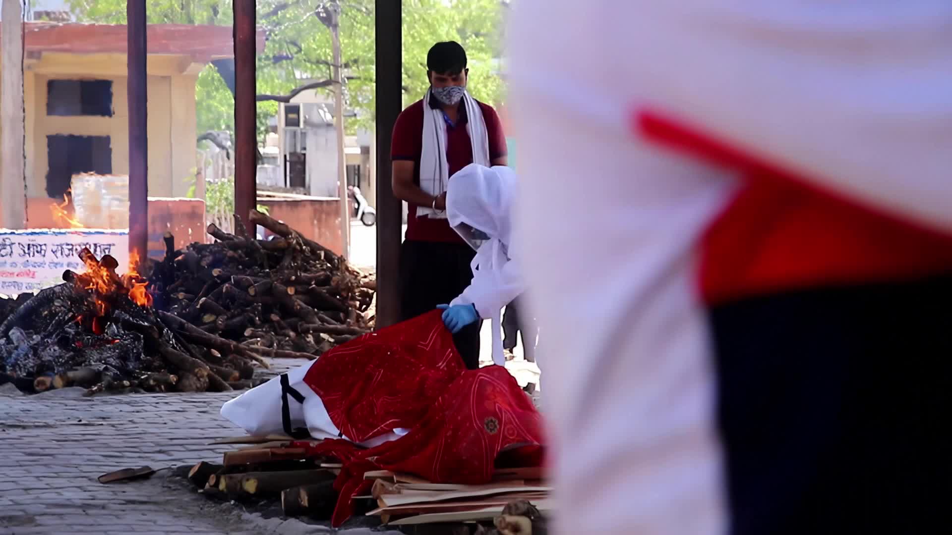 Mass cremation for Covid-19 victims in Jaipur, India