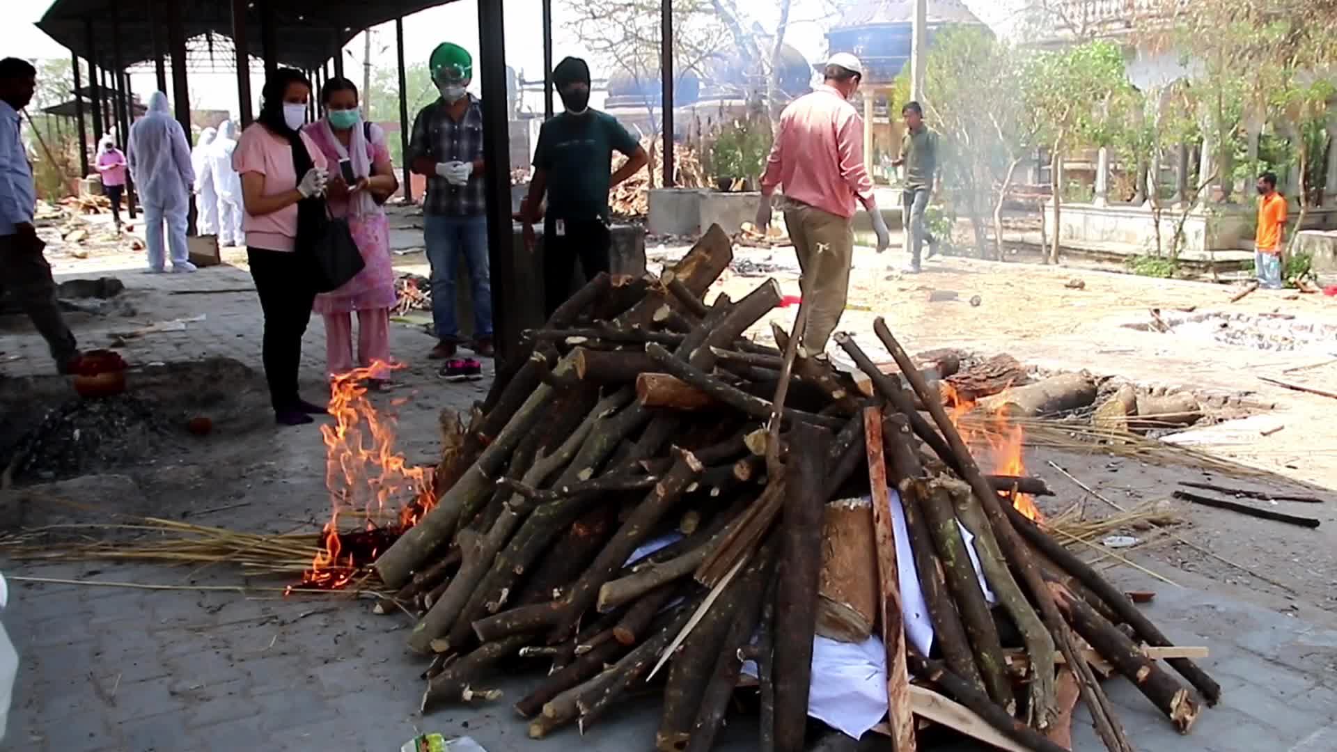 Mass cremation for Covid-19 victims in Jaipur, India