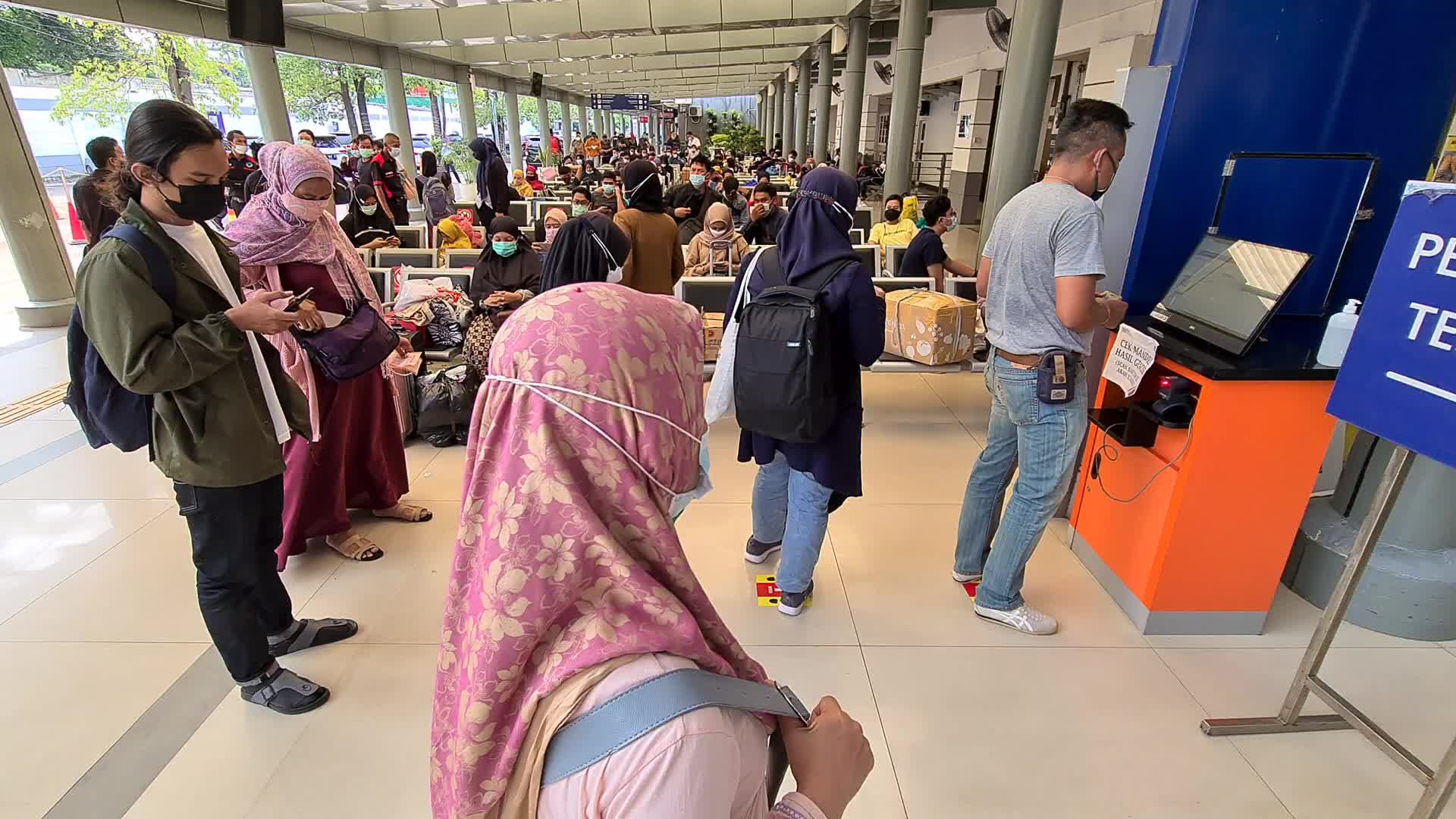 People back to home ahead Eid al-Fitr in Jakarta, Indonesia