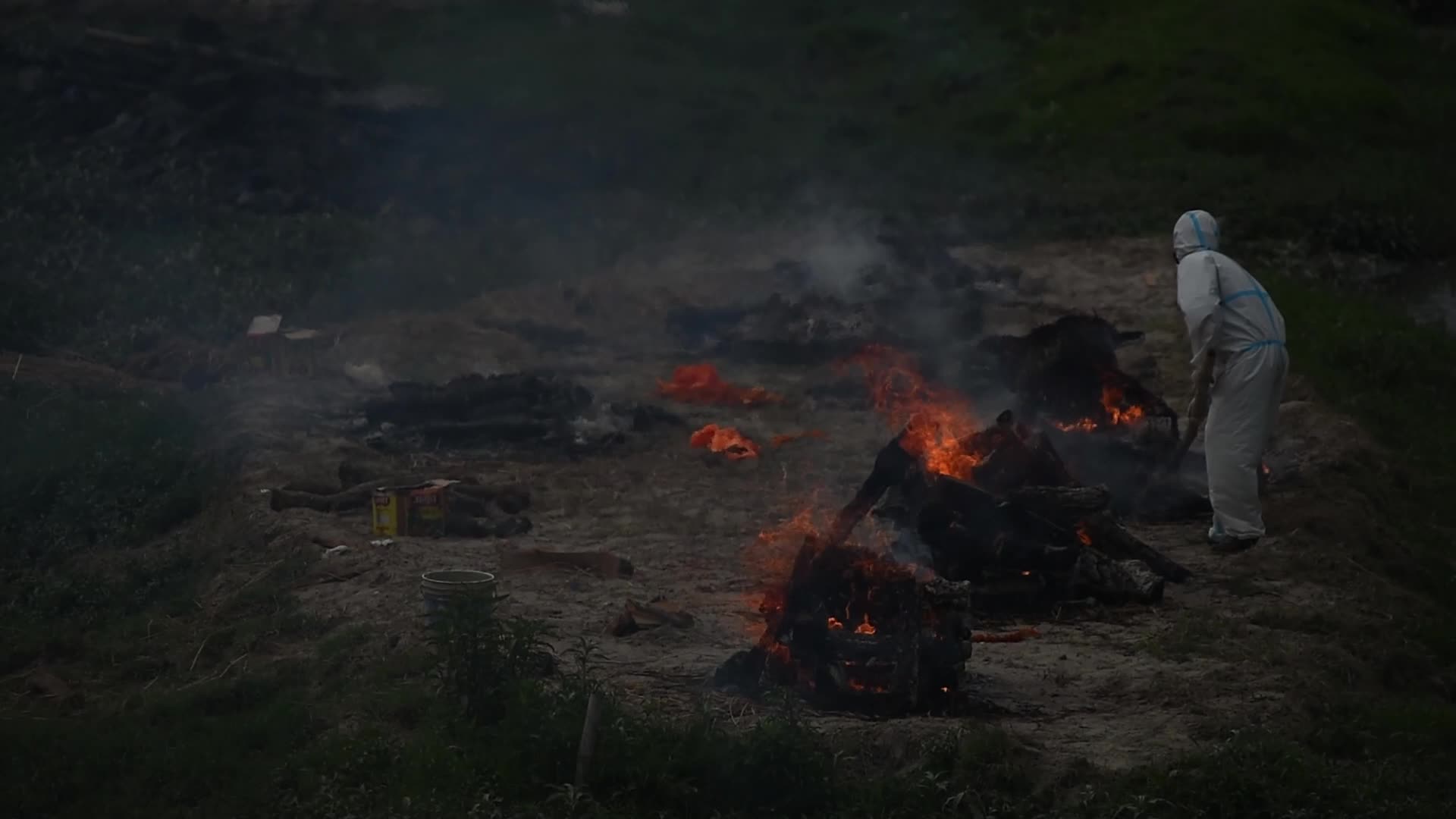 Coronavirus cremation in Nepal