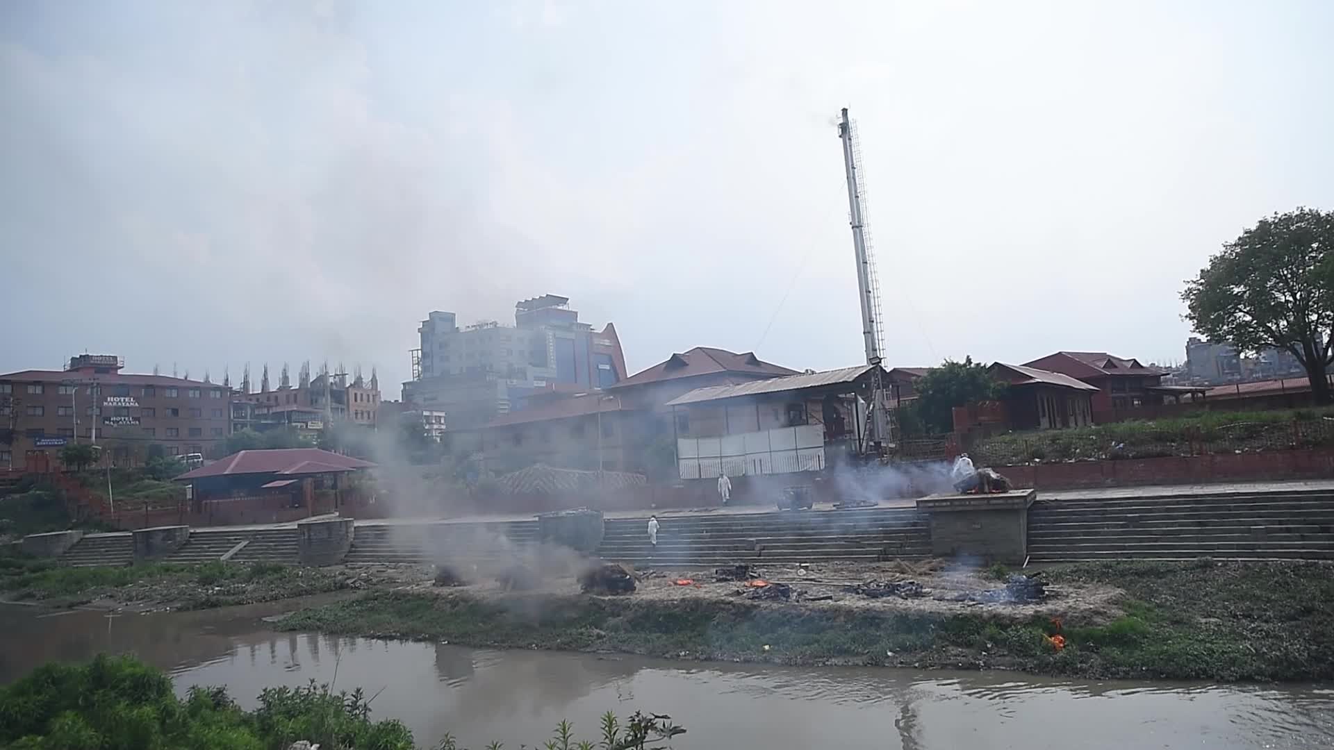 Coronavirus cremation in Nepal