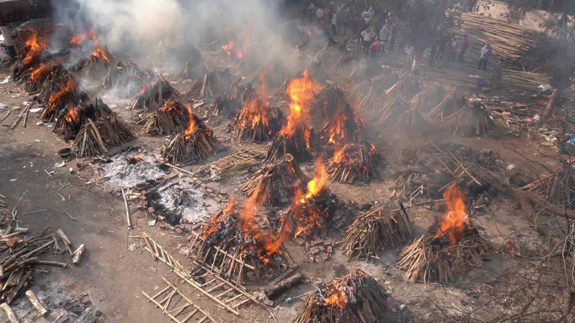 Mass cremation for Covid-19 victims in New Delhi, India
