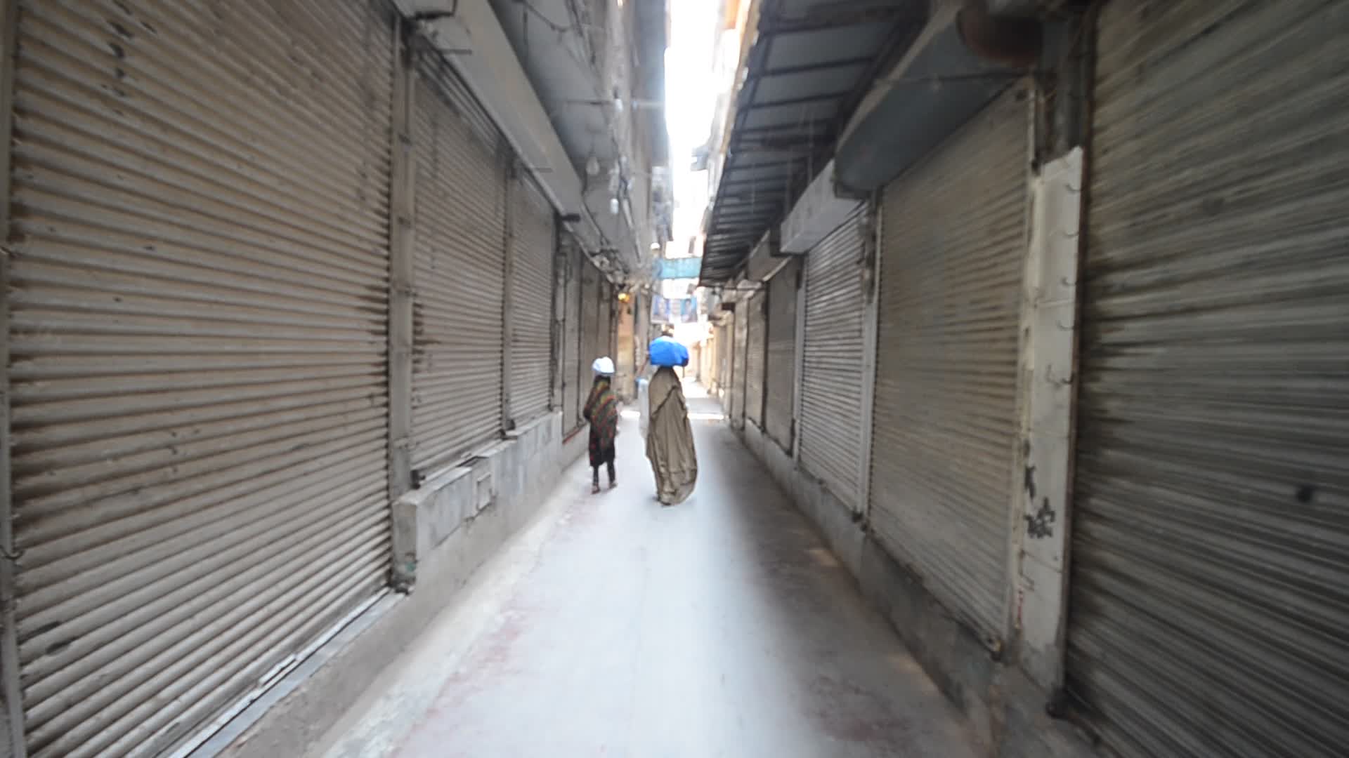 Coronavirus lockdown in Peshawar