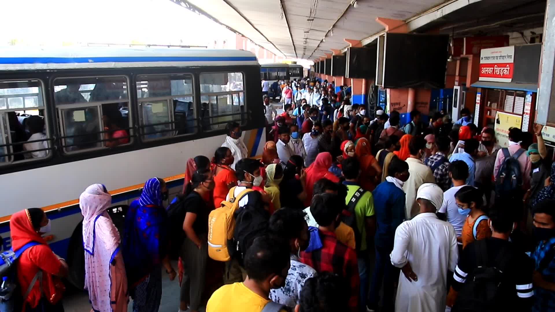 Passengers At Bus Stand In Jaipur
