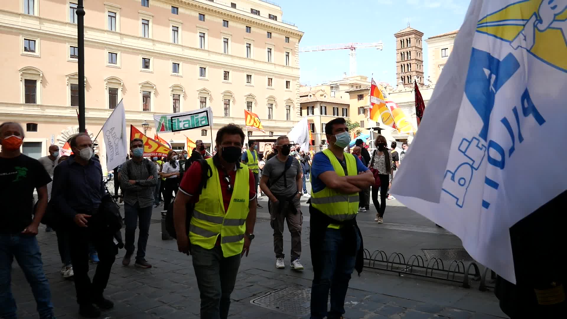 Alitalia workers protest in Rome