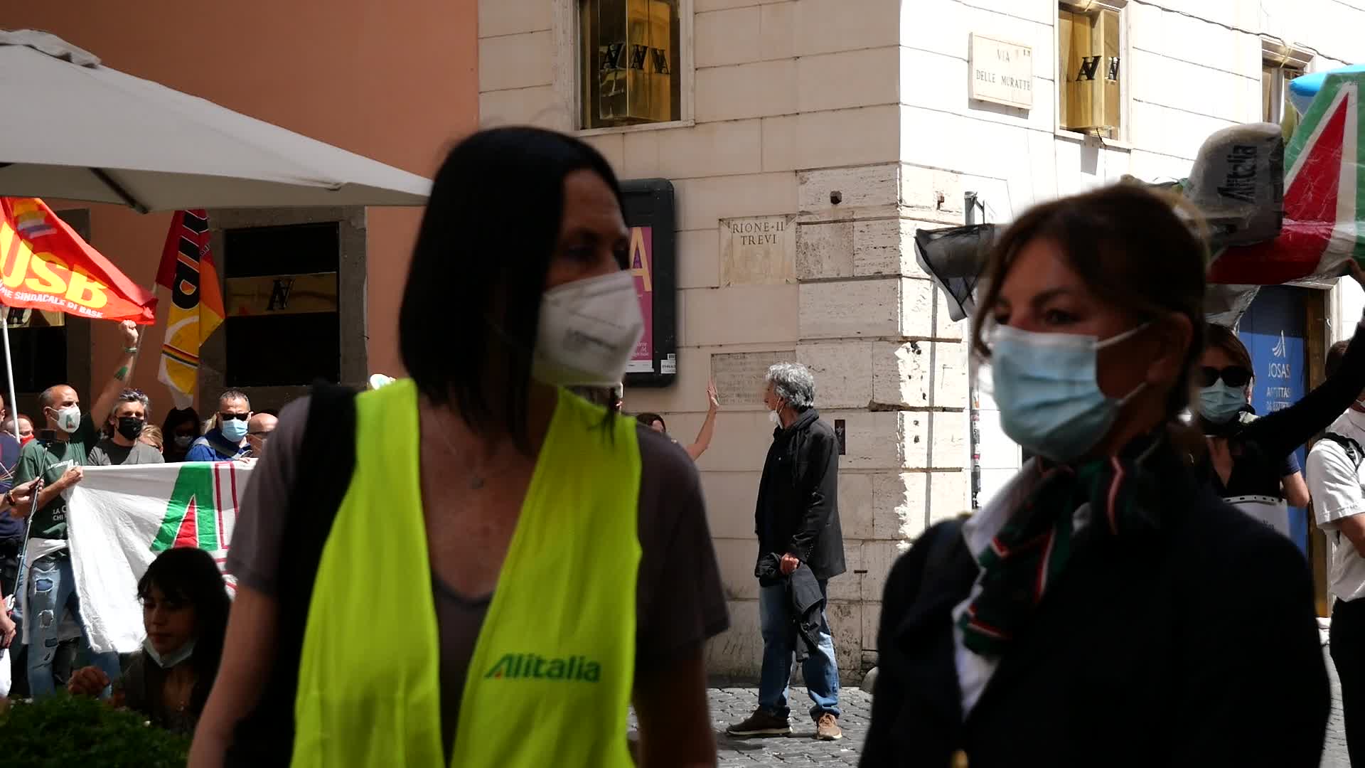 Alitalia workers protest in Rome