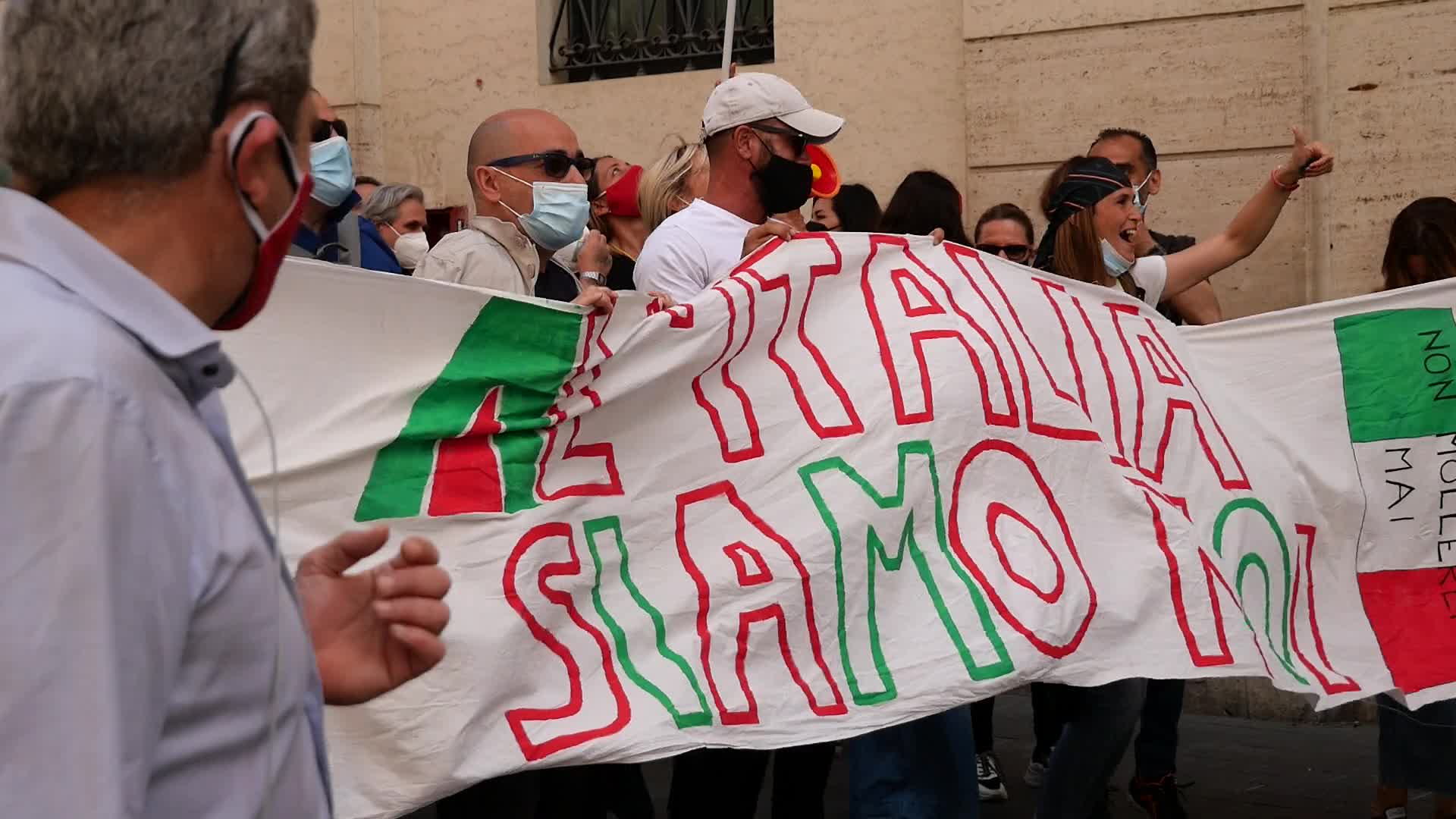 Alitalia workers protest in Rome
