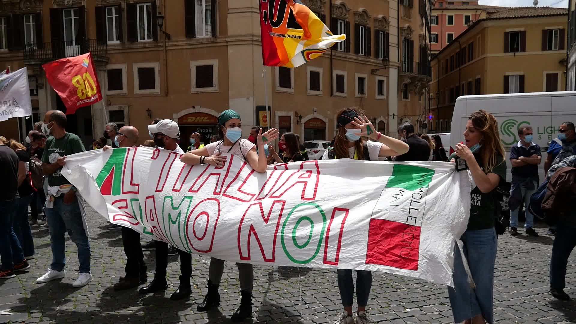 Alitalia workers protest in Rome
