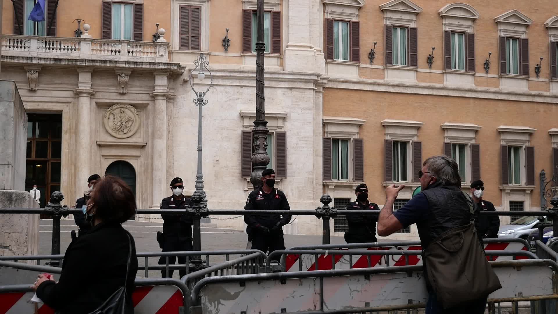 Alitalia workers protest in Rome