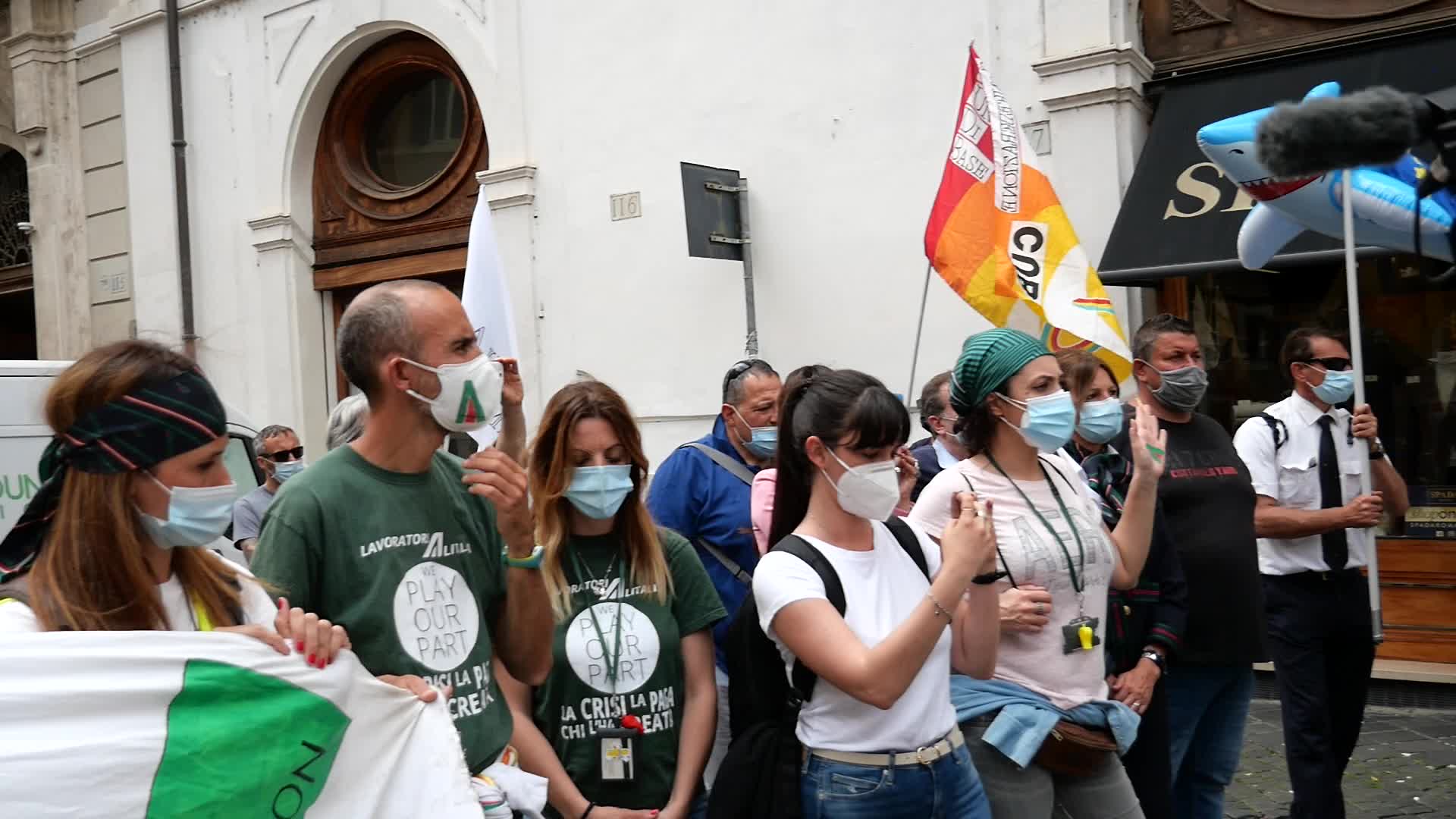 Alitalia workers protest in Rome