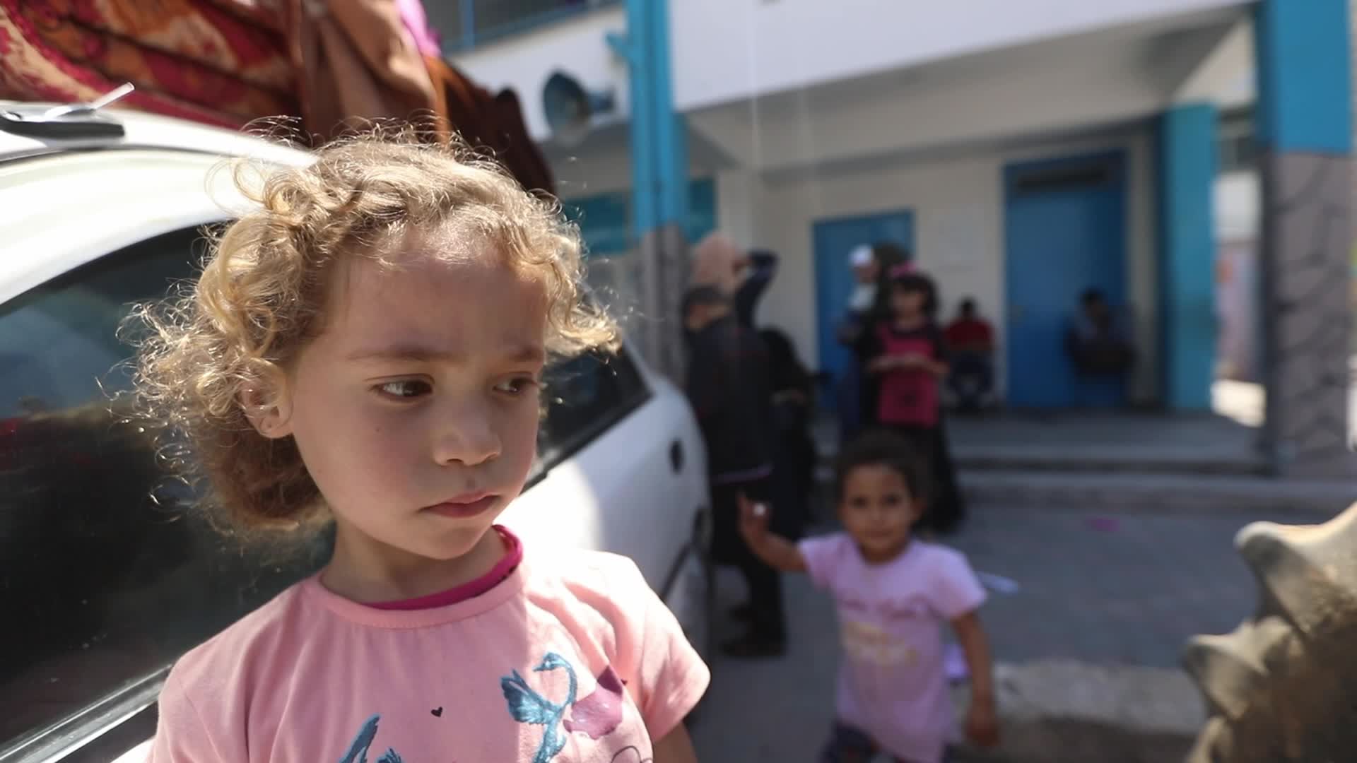Palestinian families flee to UNRWA schools due to the continuous shelling of Gaza city