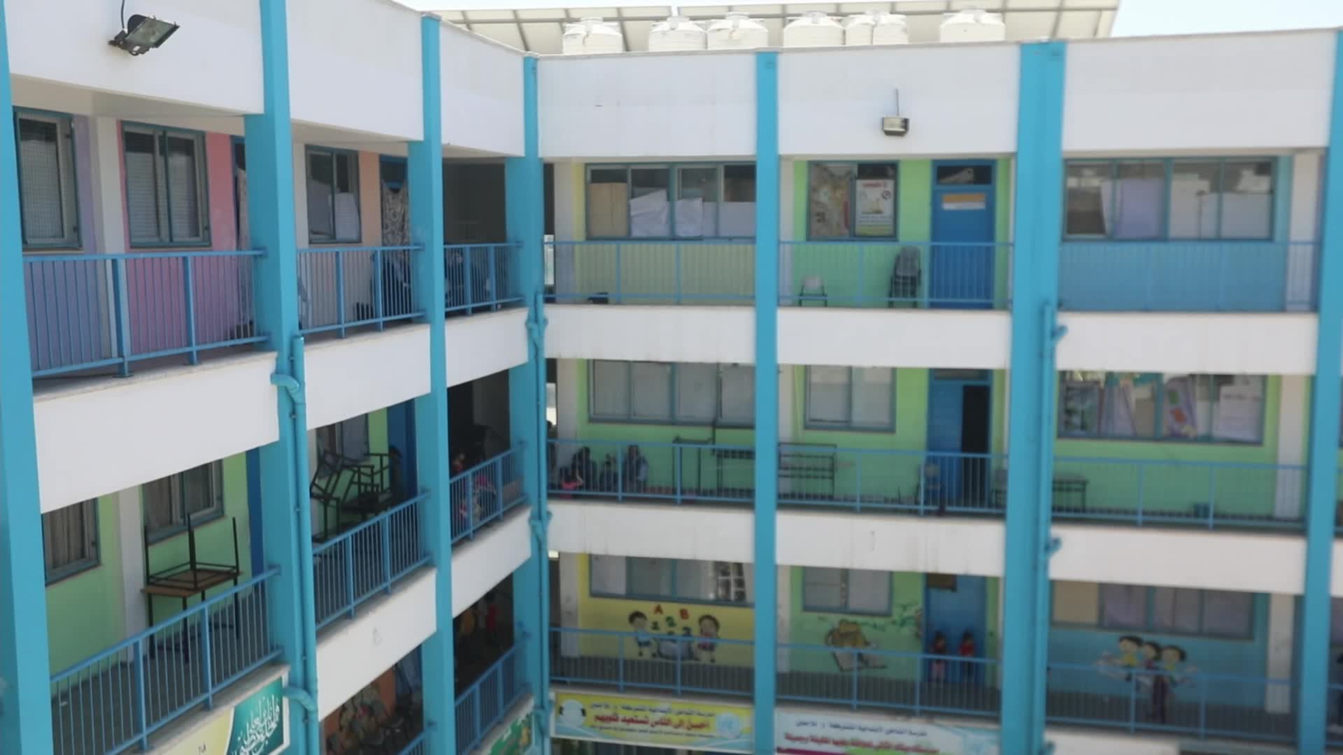Palestinian families flee to UNRWA schools due to the continuous shelling of Gaza city