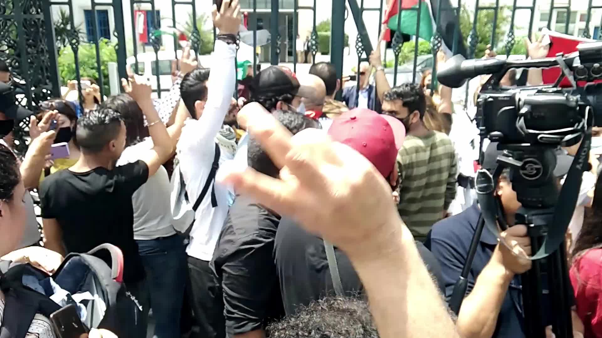 Tunisians Call for Criminalization of Normalization with Israel In Tunis