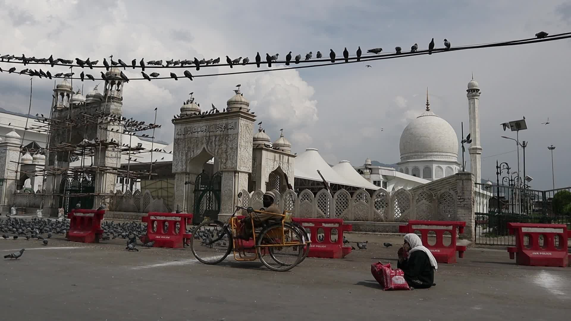 Coronavirus lockdown in Kashmir