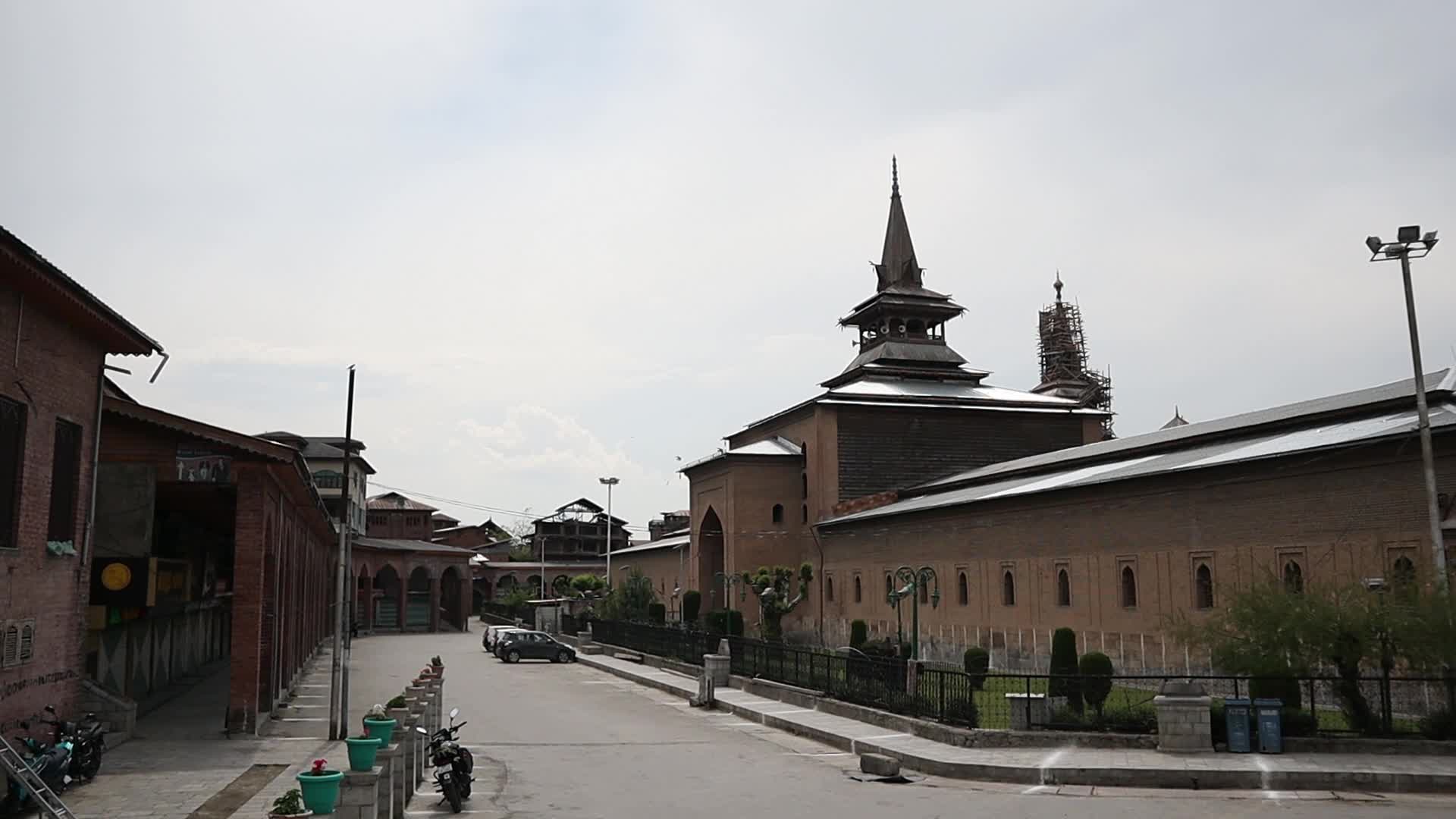 Coronavirus lockdown in Kashmir