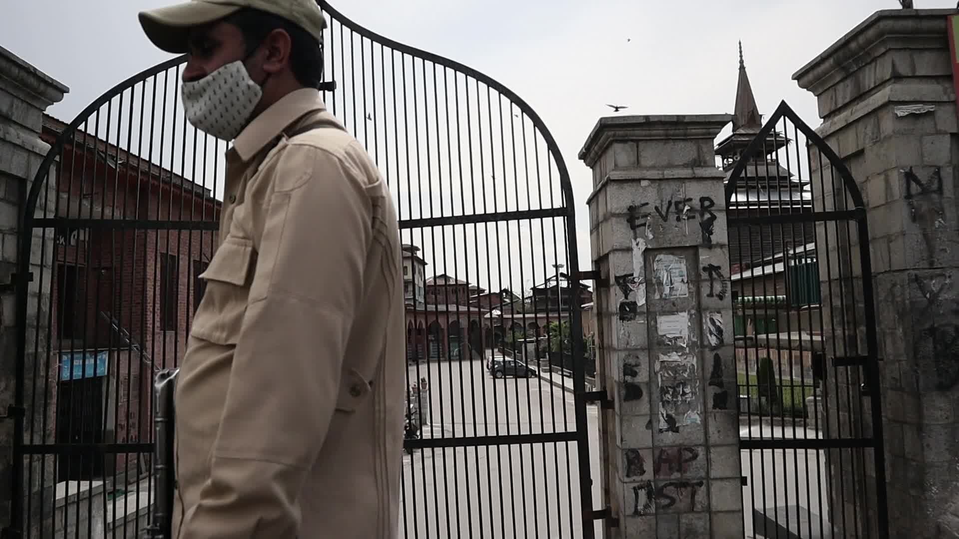 Coronavirus lockdown in Kashmir