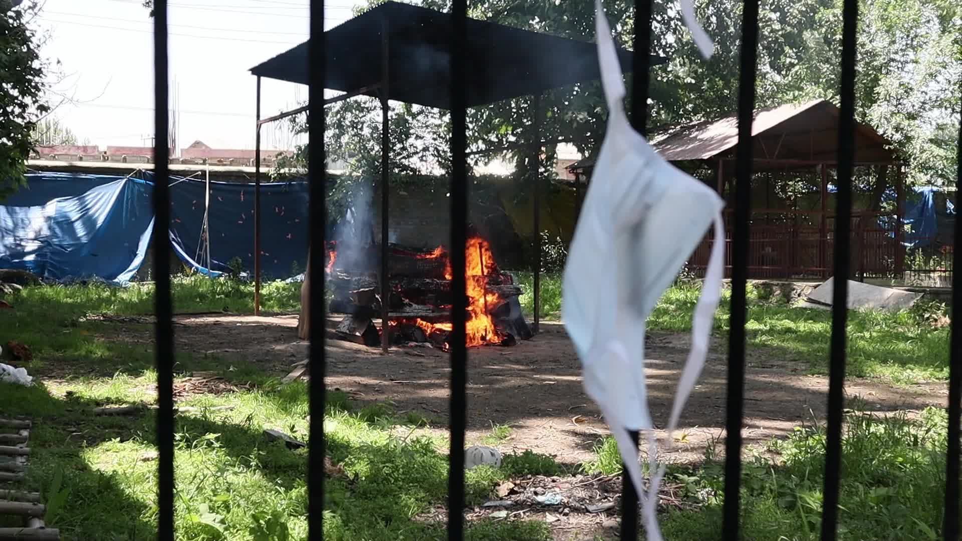 Coronavirus cremation in India