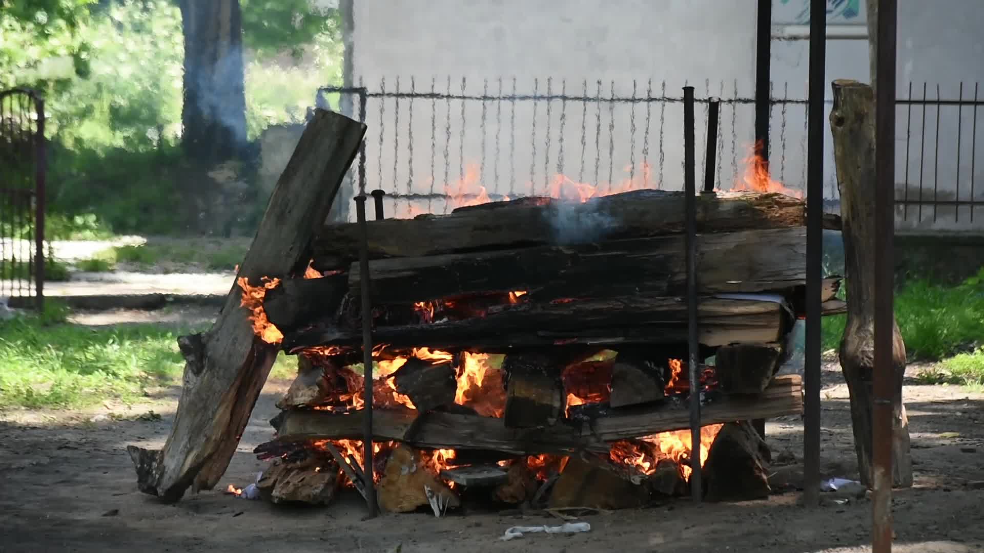 Coronavirus cremation in India