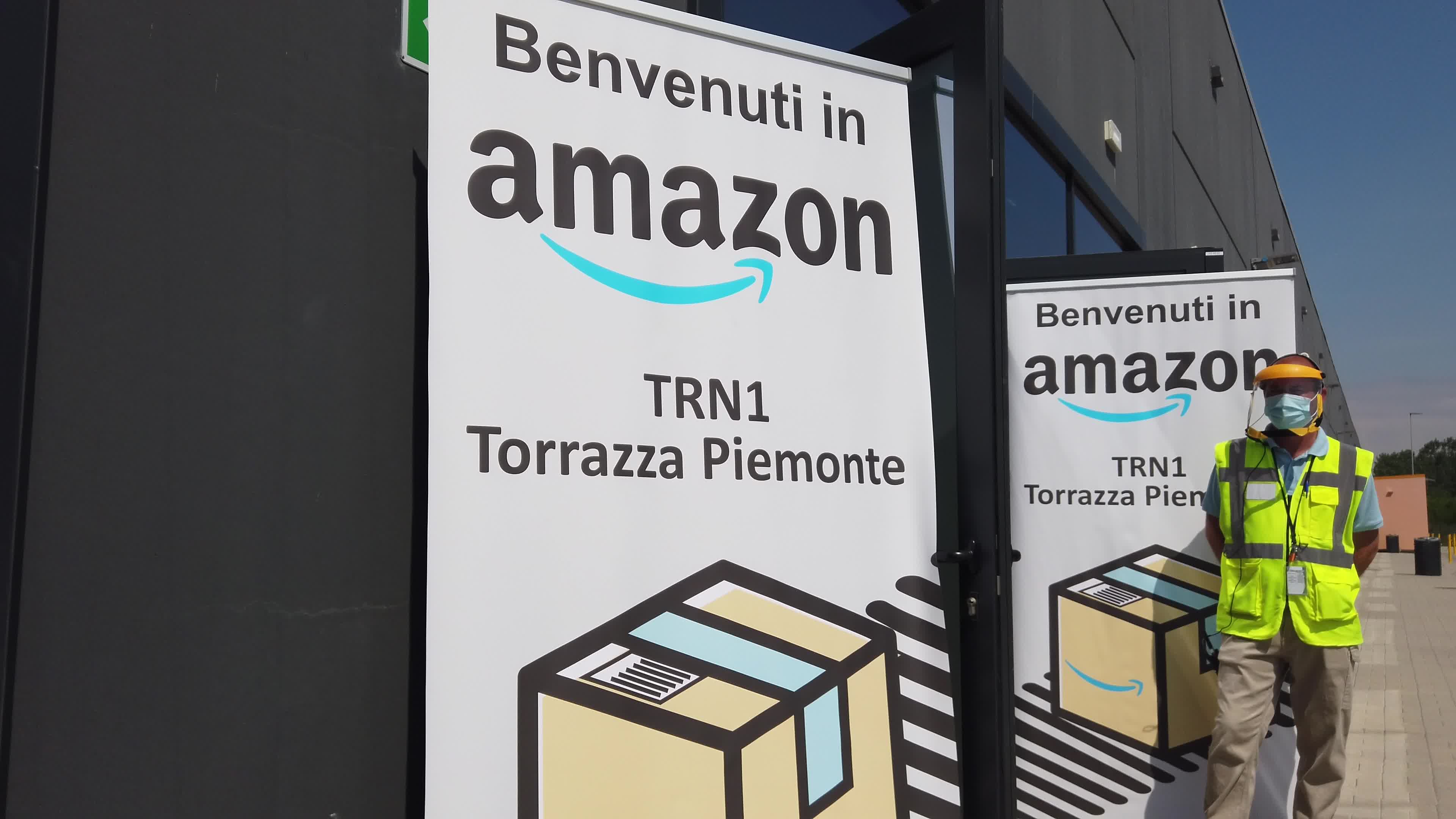 Vaccination point inside the Amazon logistic