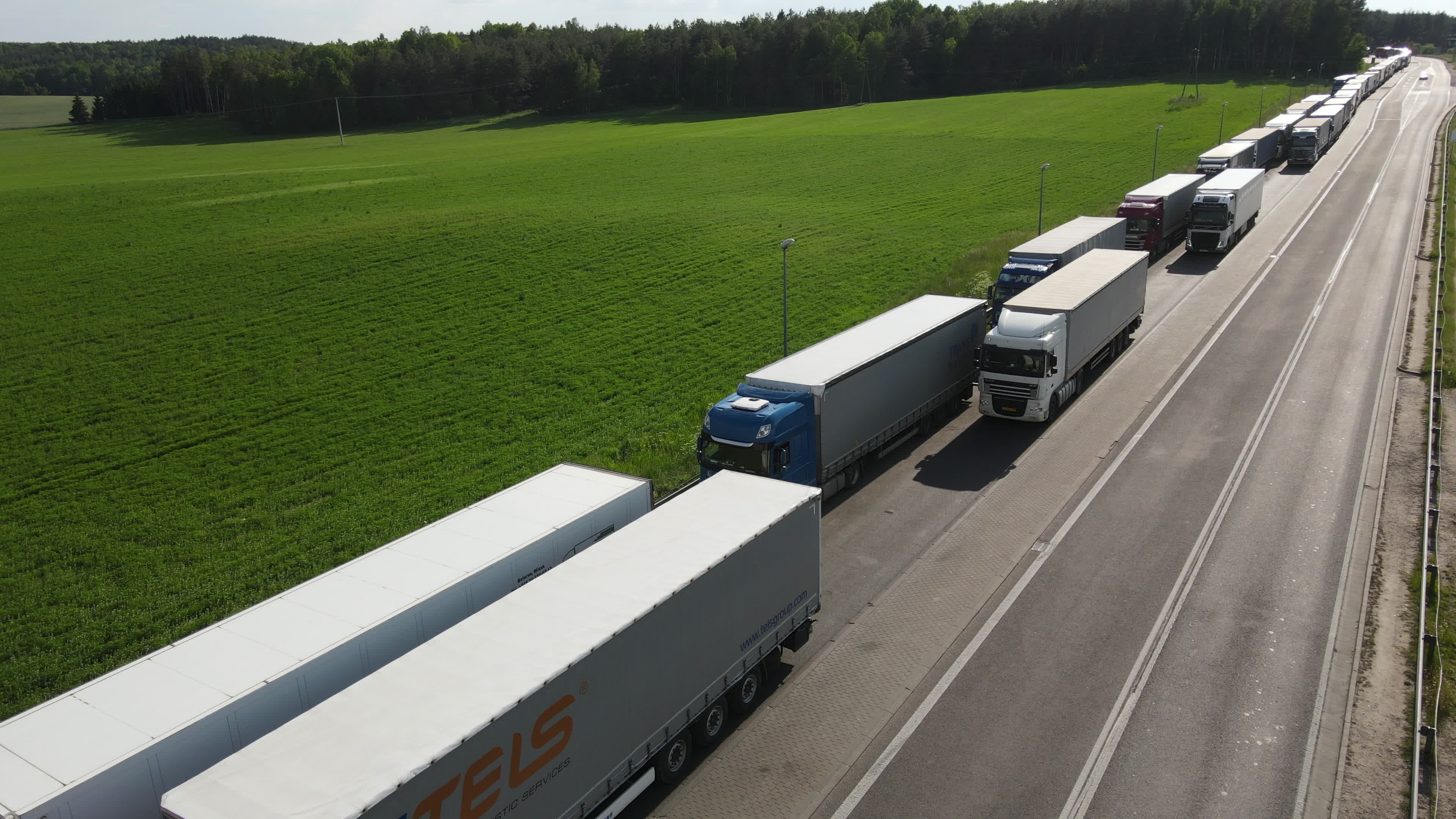 Trucks stuck at Polish-Belarusian border
