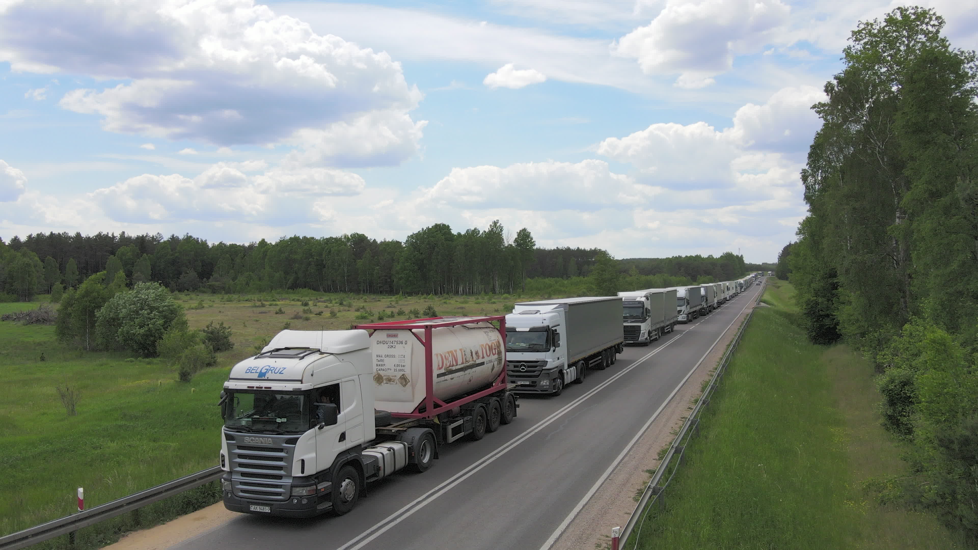Trucks stuck at Polish-Belarusian border