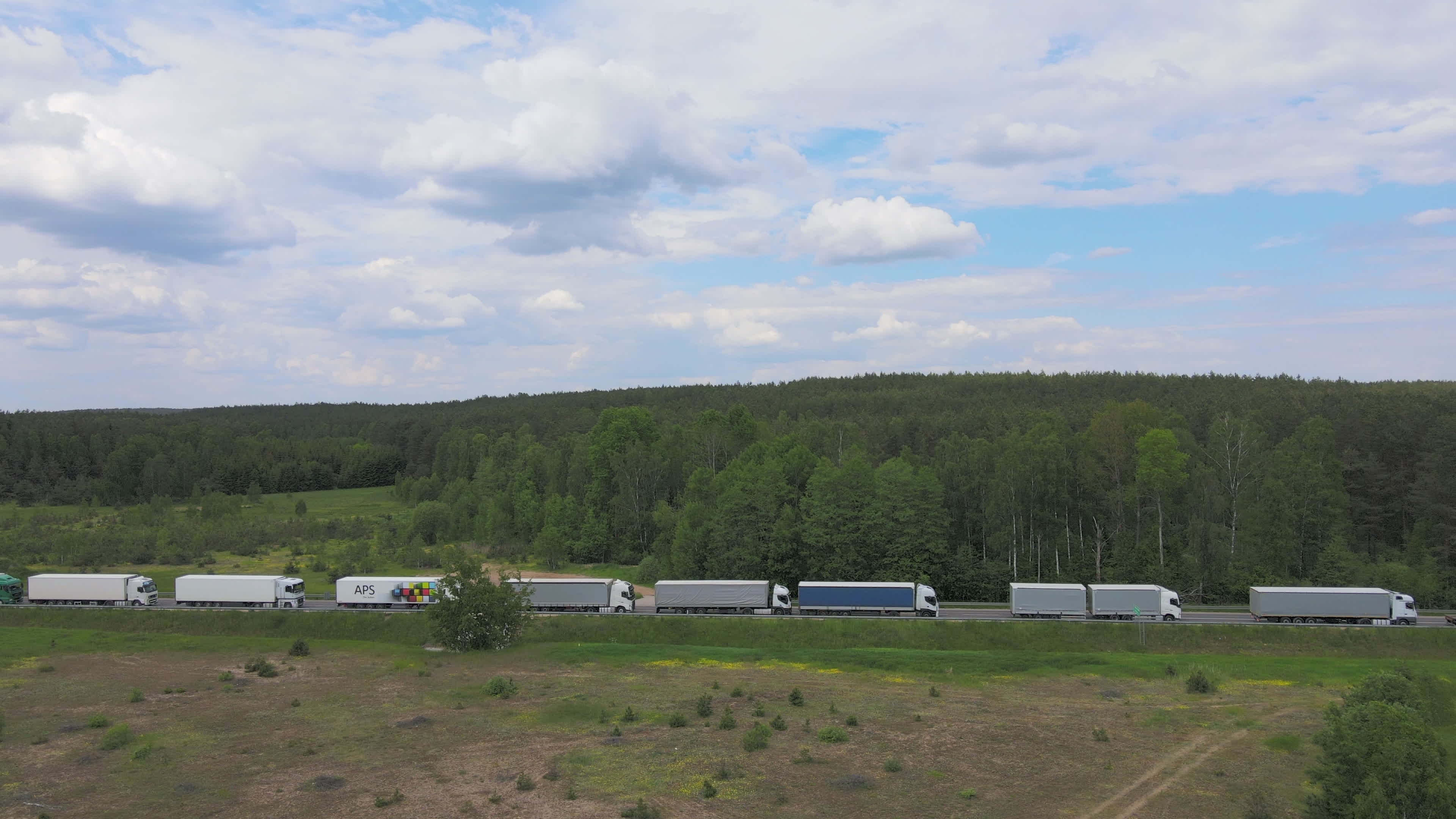 Trucks stuck at Polish-Belarusian border