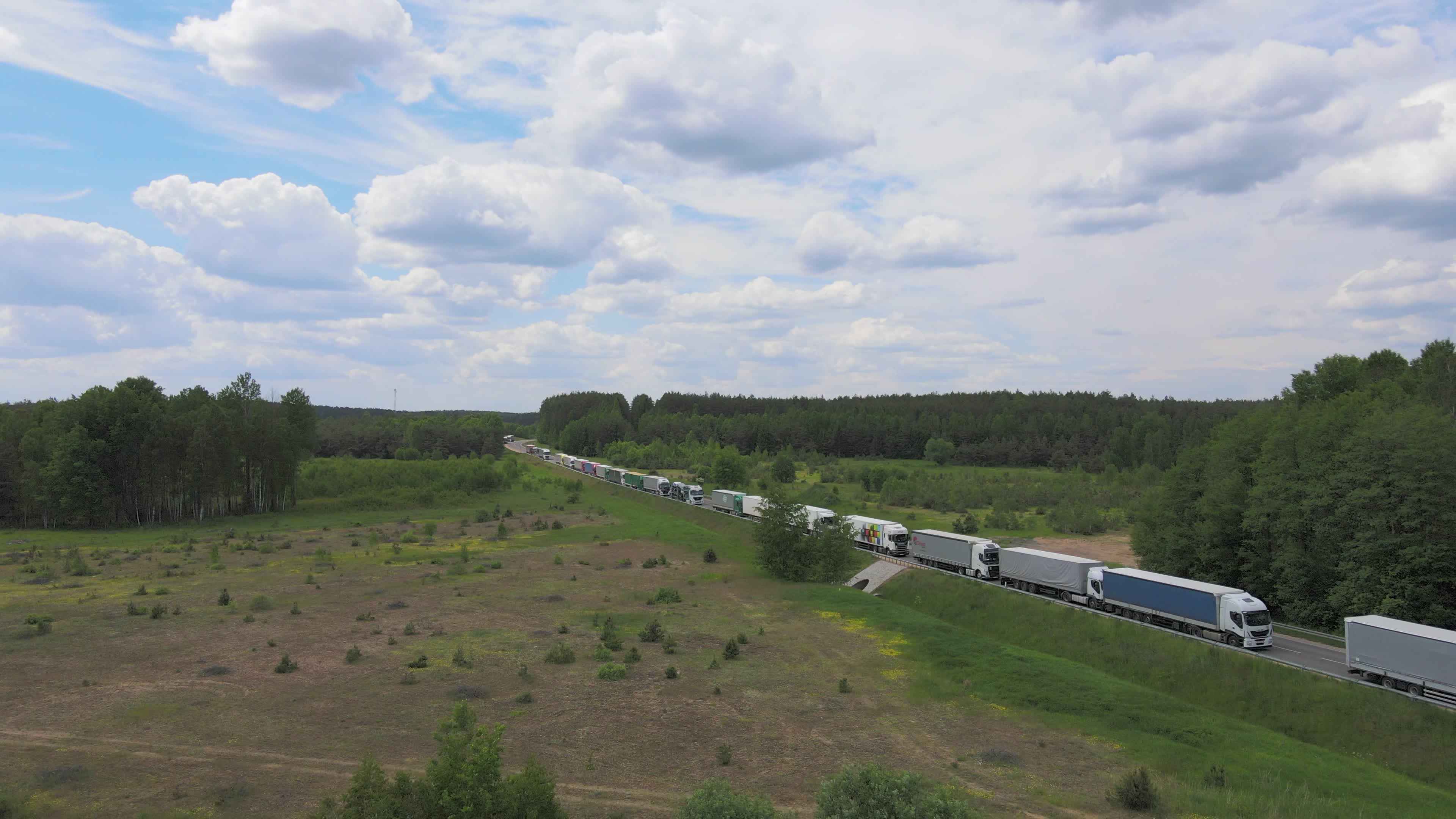 Trucks stuck at Polish-Belarusian border