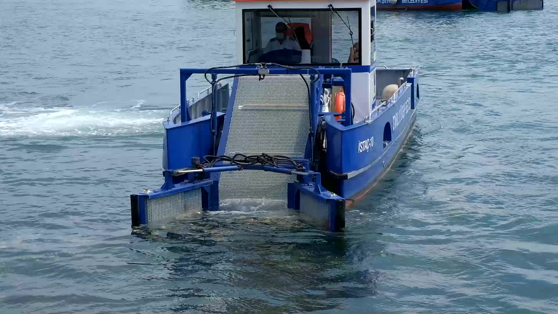 Mucilage Cleaning Has Started In The Sea Of Marmara