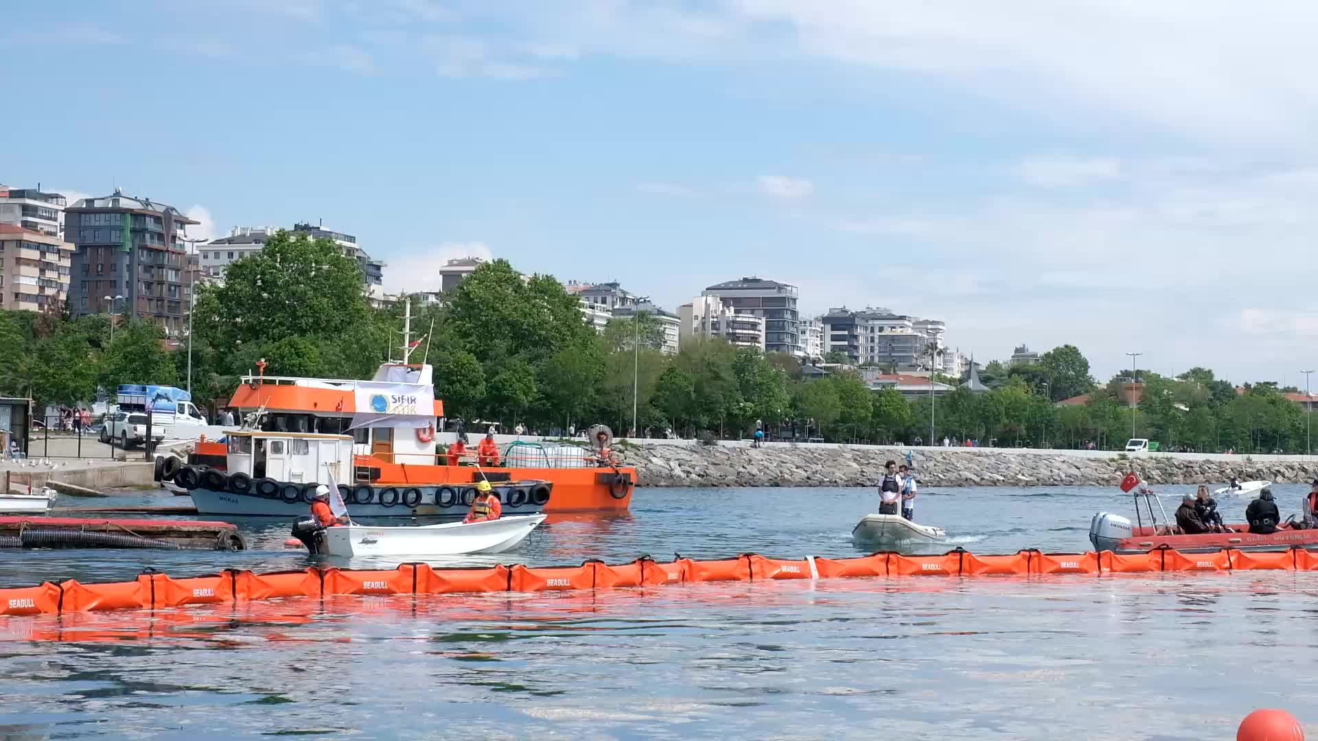 Mucilage Cleaning Has Started In The Sea Of Marmara