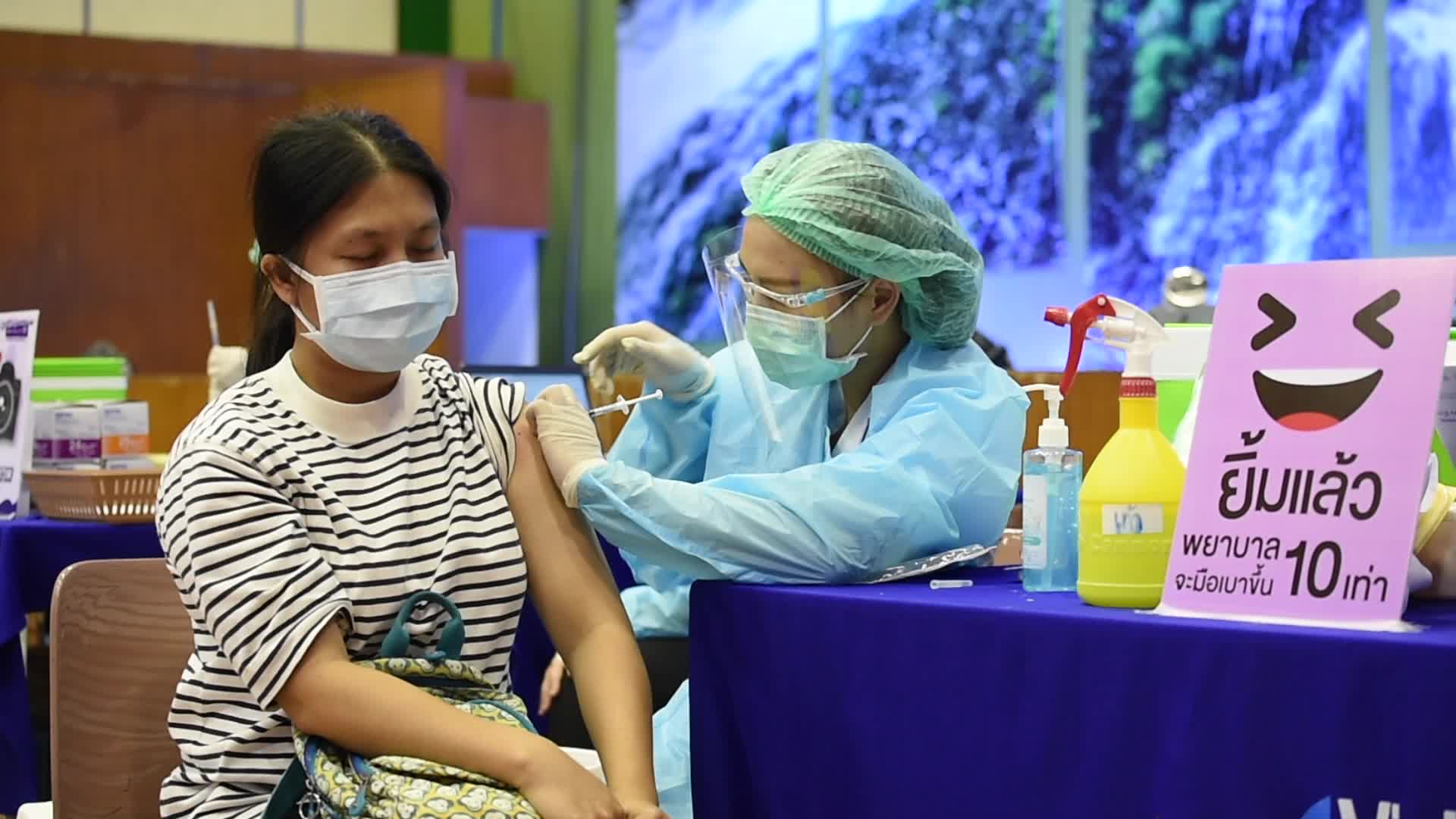 Mass vaccination against COVID-19 in Bangkok