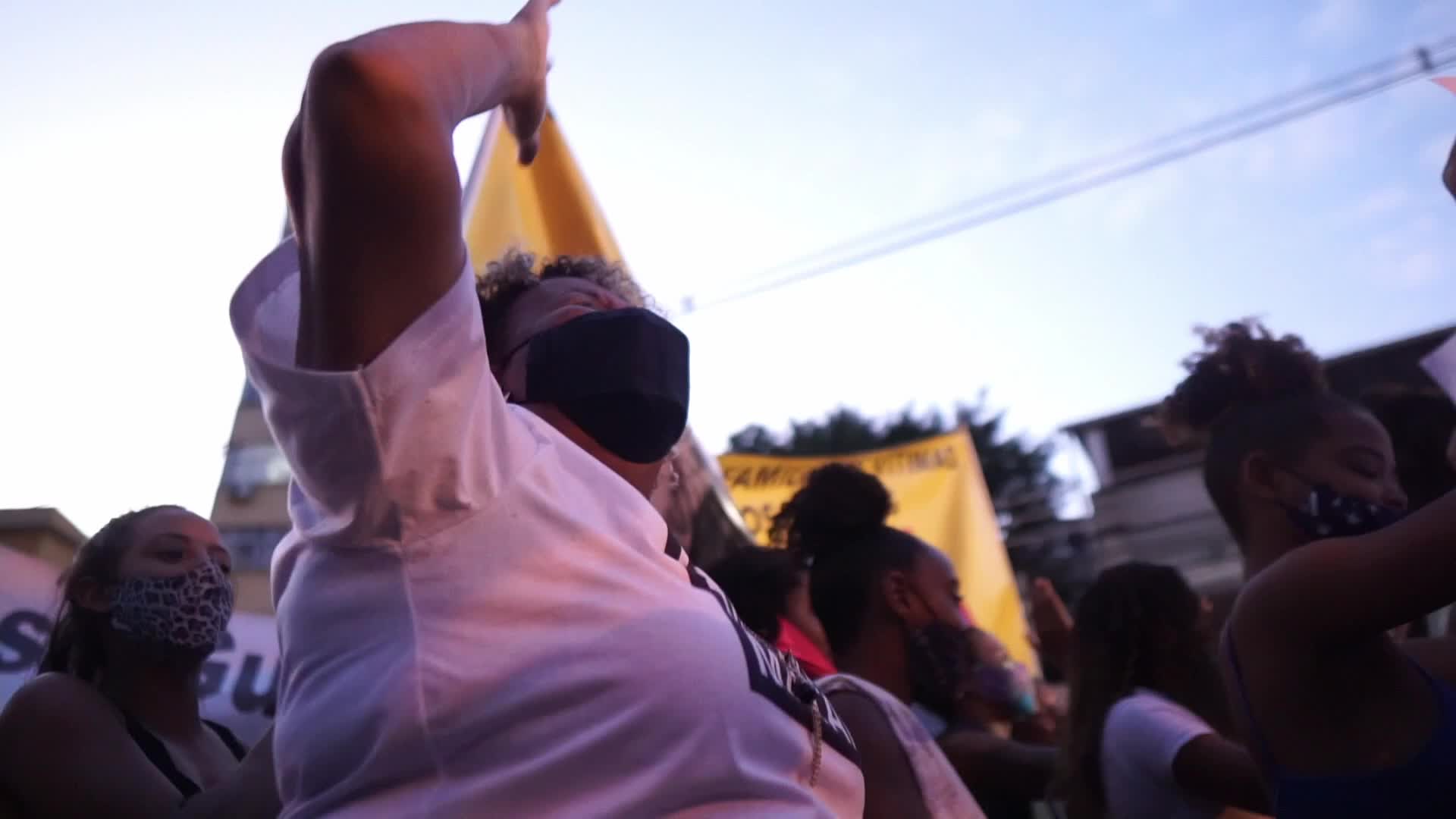 Protest in Rio as pregnant 24-year-old killed amid police raid