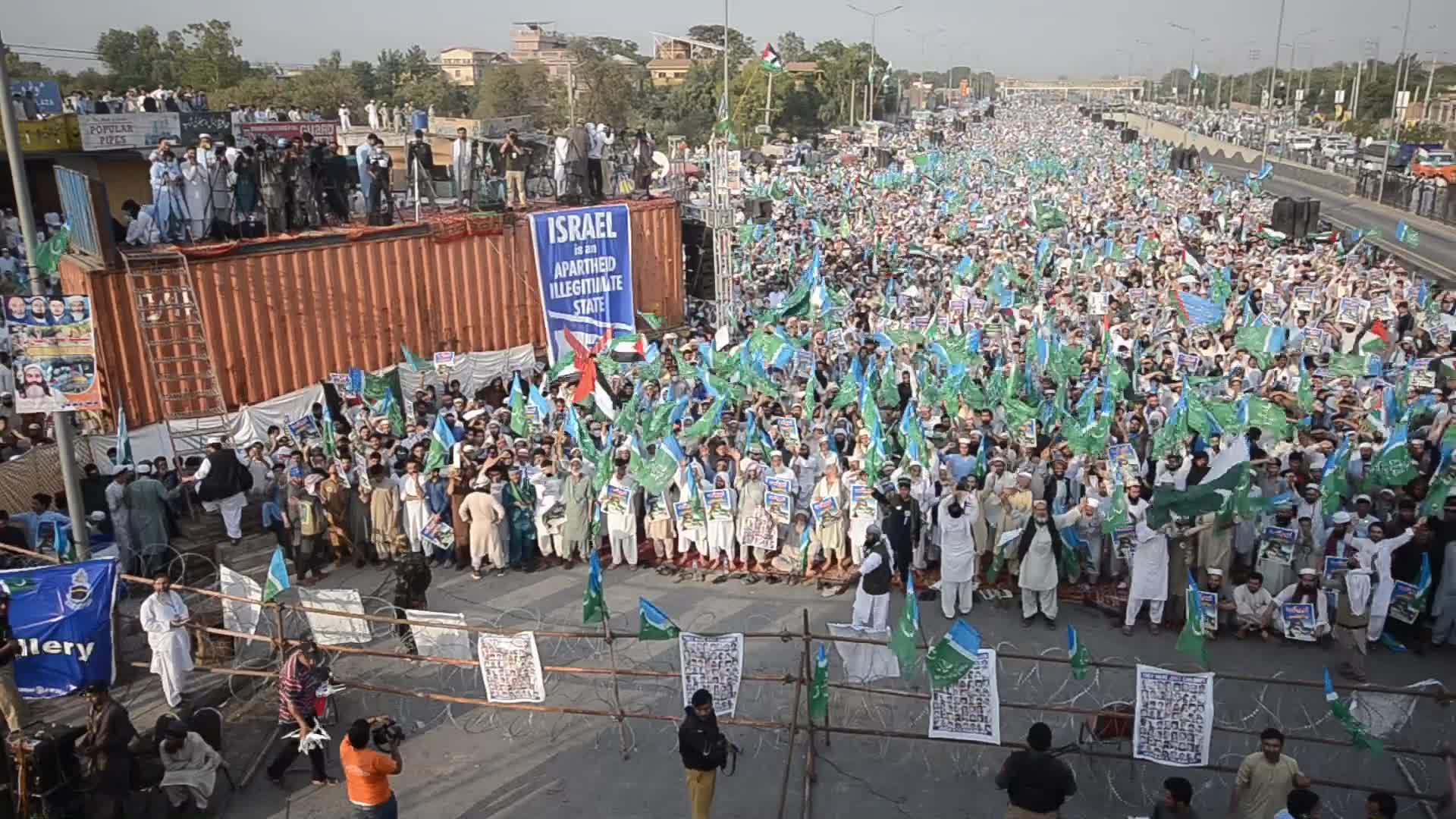Pakistanis protest in support of Palestine
