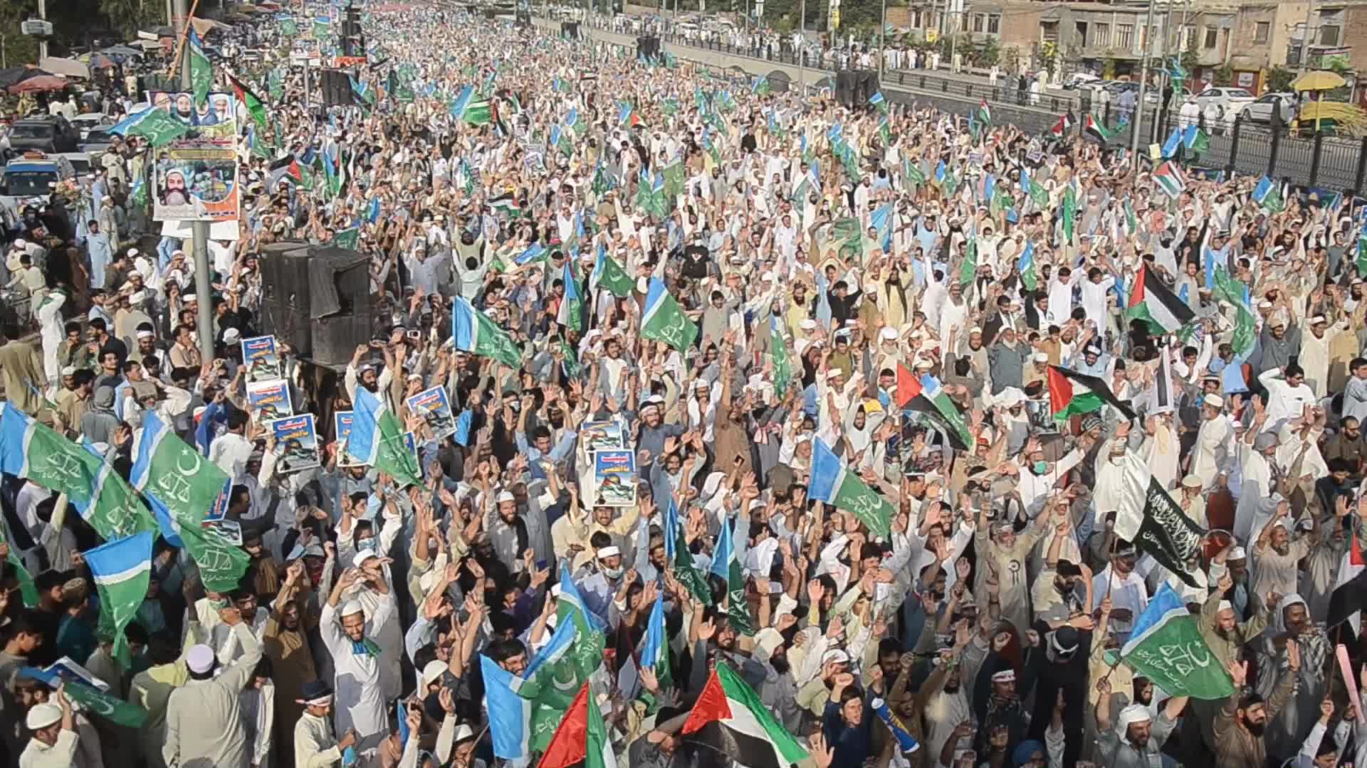 Pakistanis protest in support of Palestine
