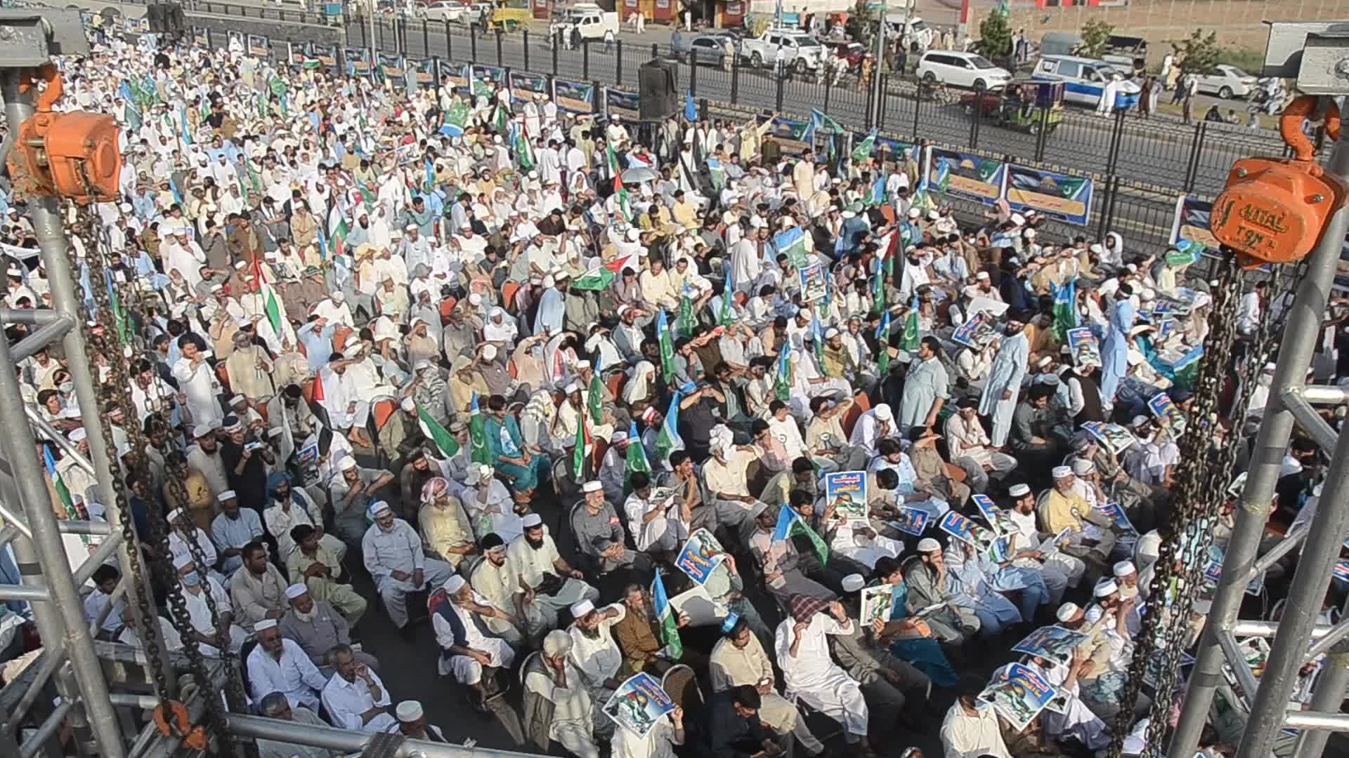 Pakistanis protest in support of Palestine